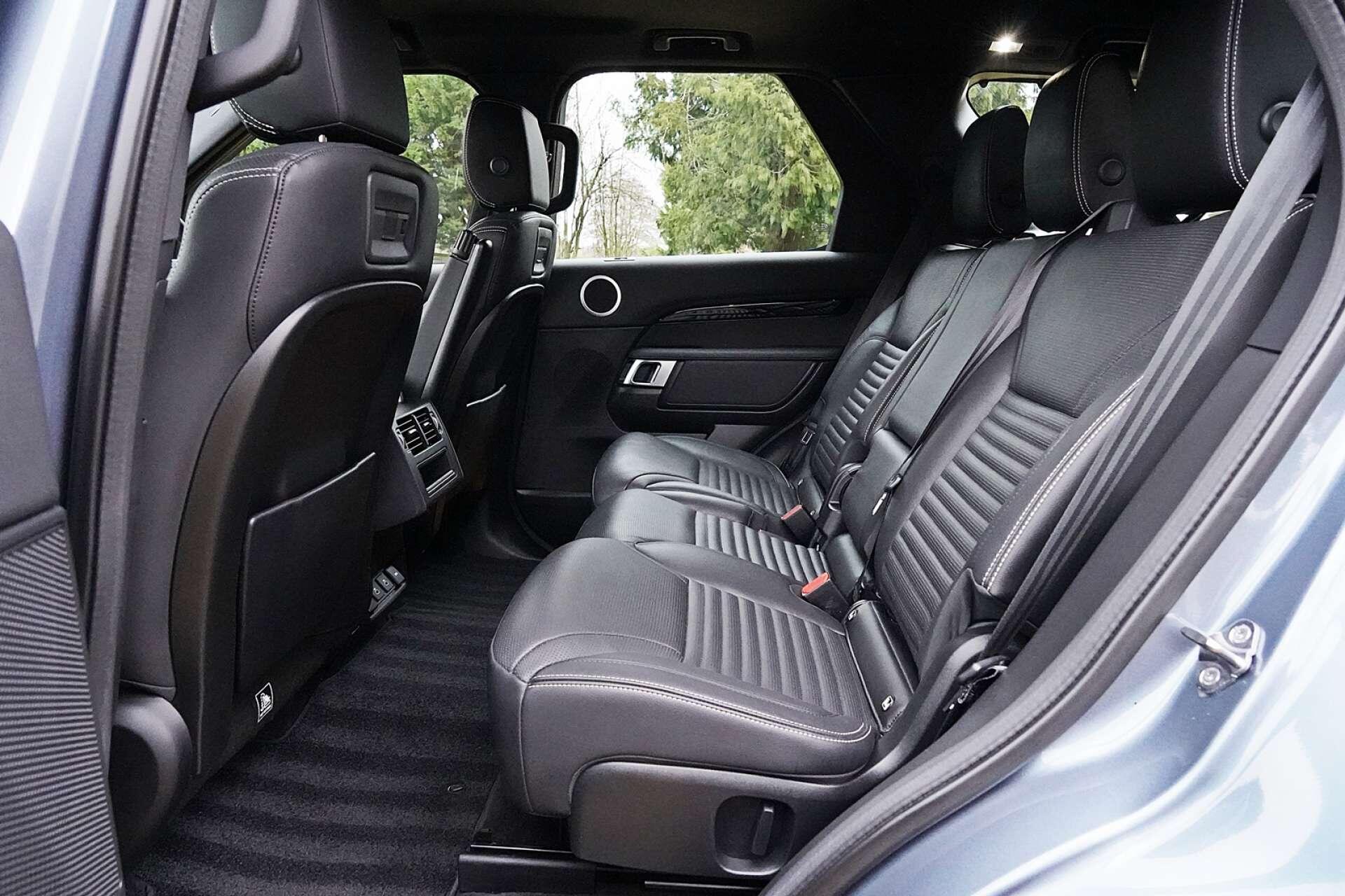 Land Rover Discovery view 14