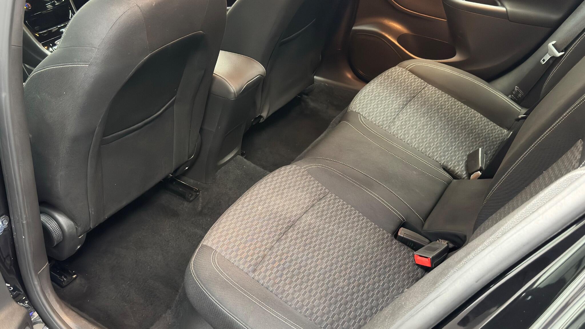Vauxhall Astra view 34