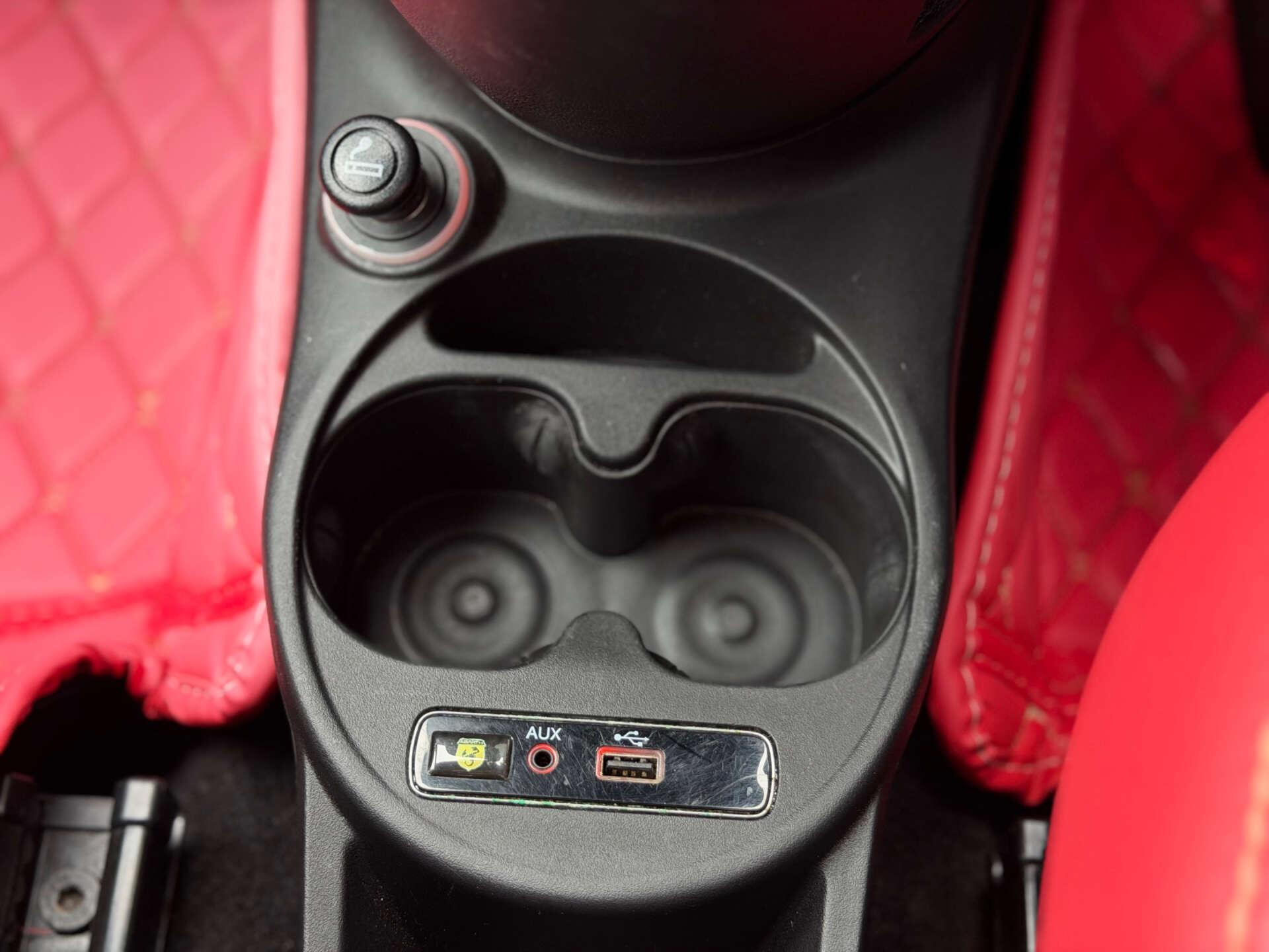 Abarth 595 view 38