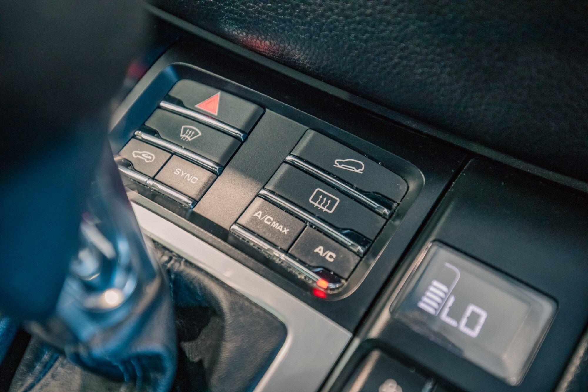 Porsche Macan view 18