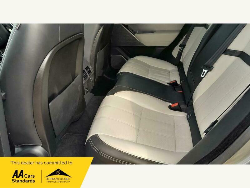 2019 Land Rover Range Rover Velar 2.0 D240 R-Dynamic HSE Auto 4WD Euro 6 (s/s) 5dr • 55,000 miles image 42