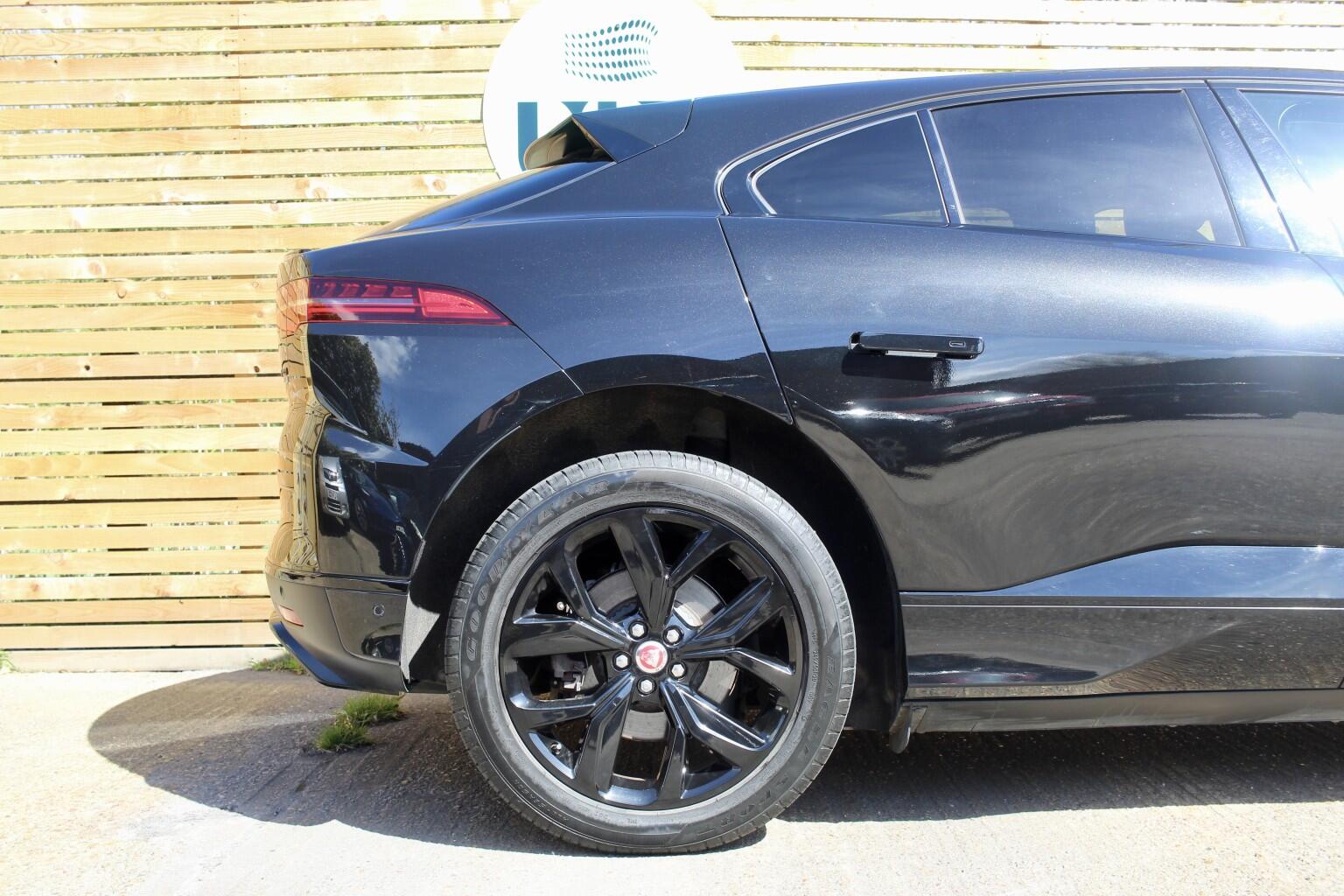 Jaguar I-Pace view 52