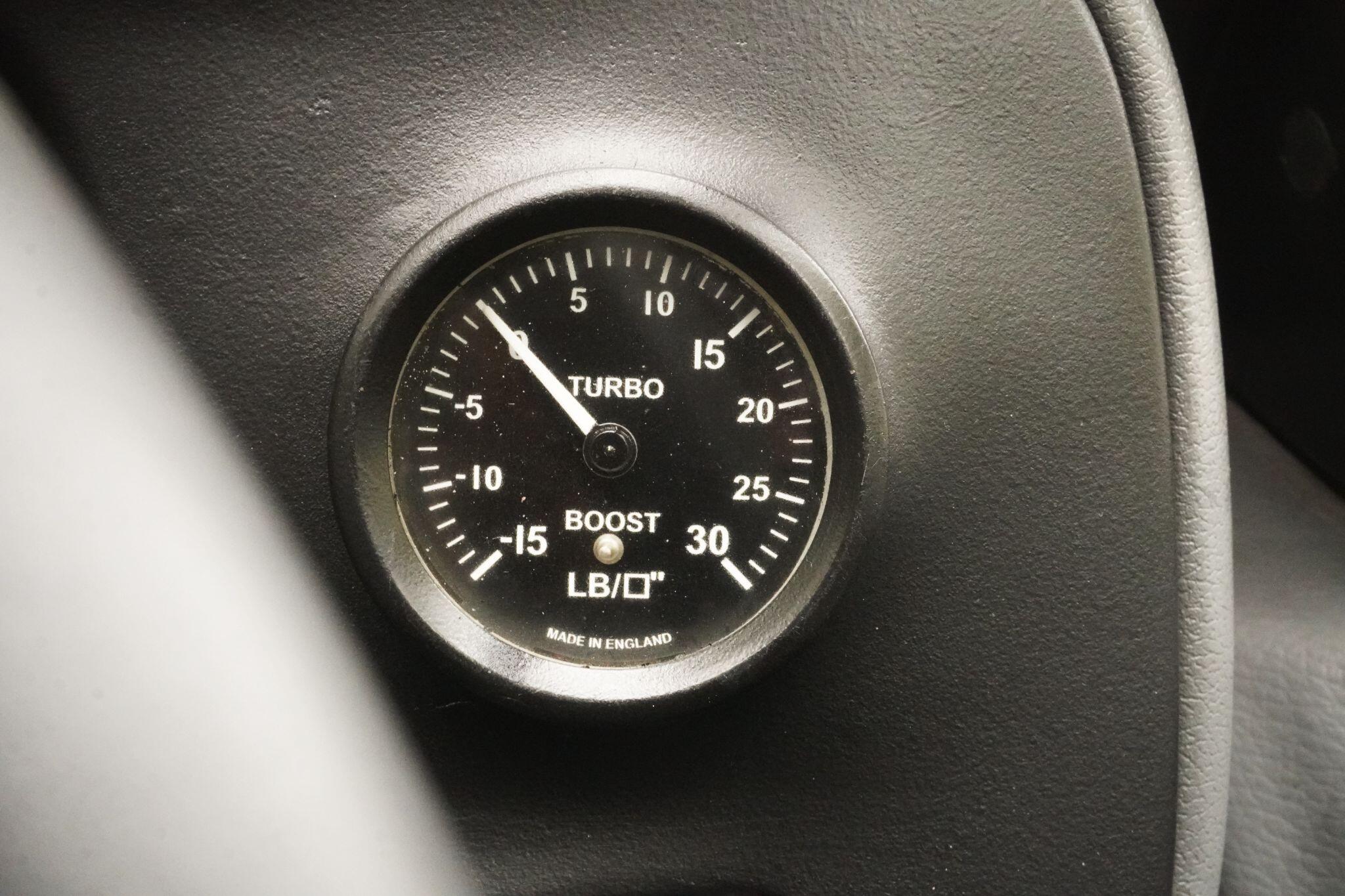 Ford Escort view 35