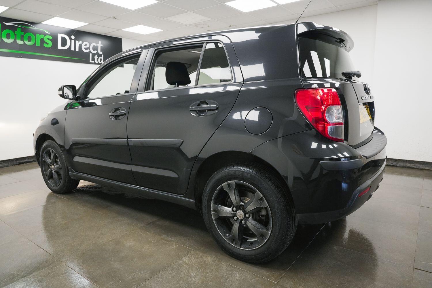 Toyota Urban Cruiser view 7
