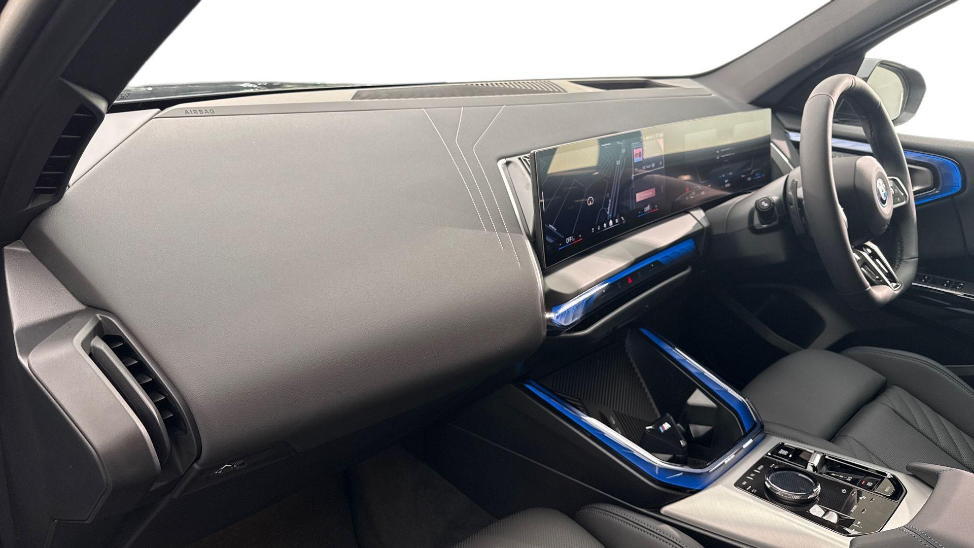 BMW X3 view 7