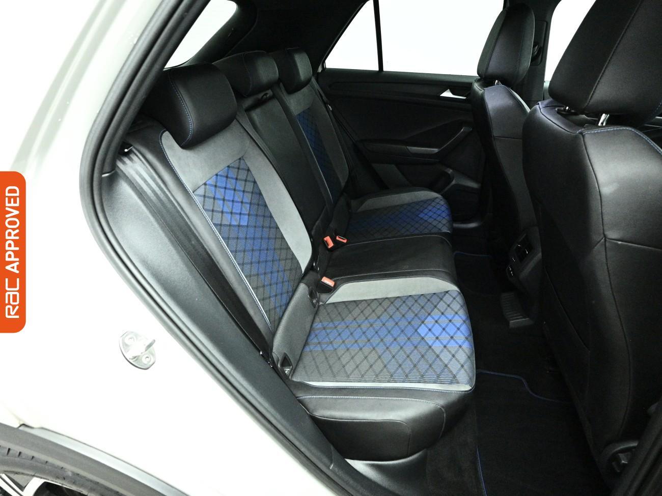 Volkswagen T-Roc view 13
