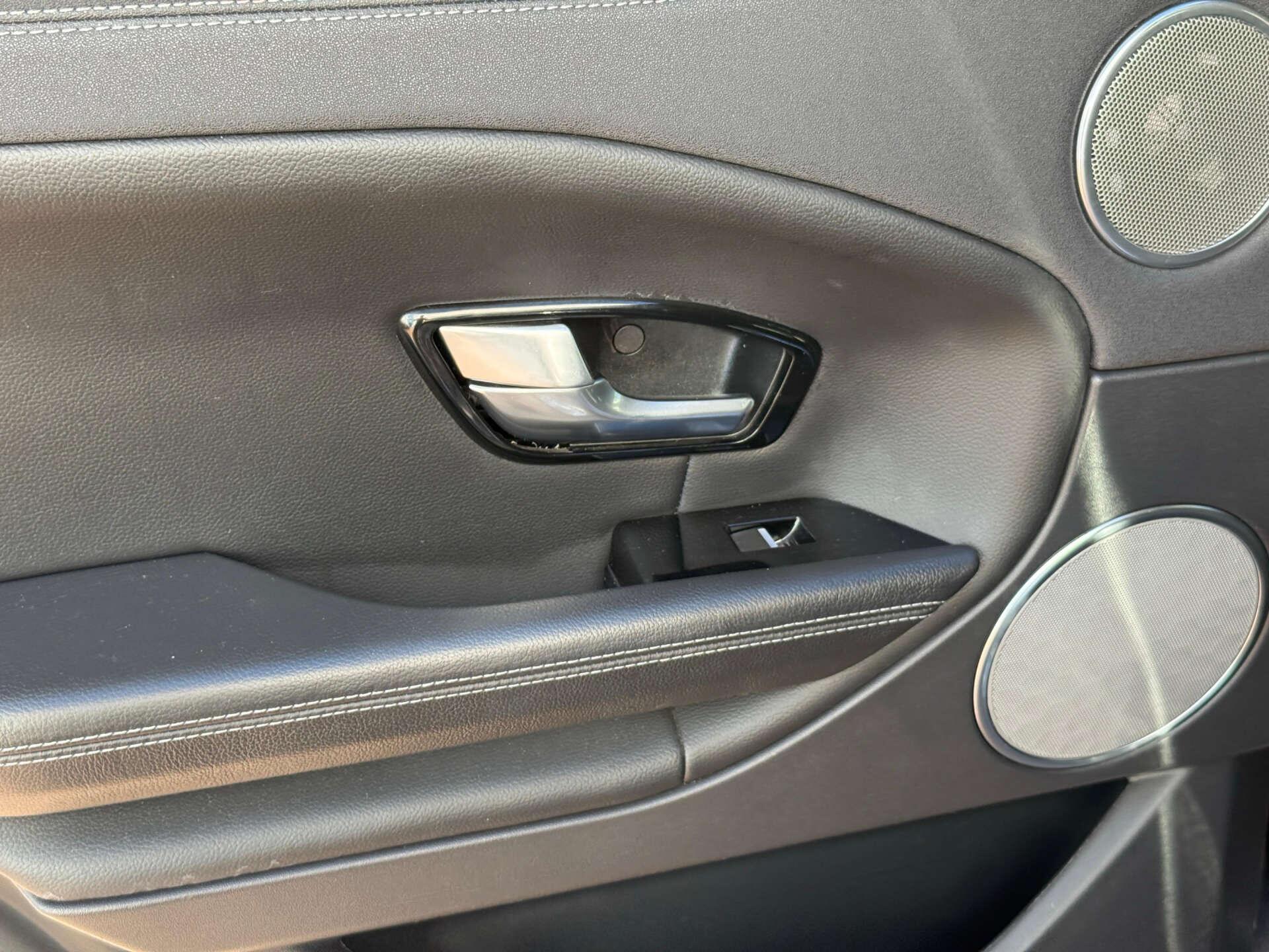 Land Rover Range Rover Evoque view 36