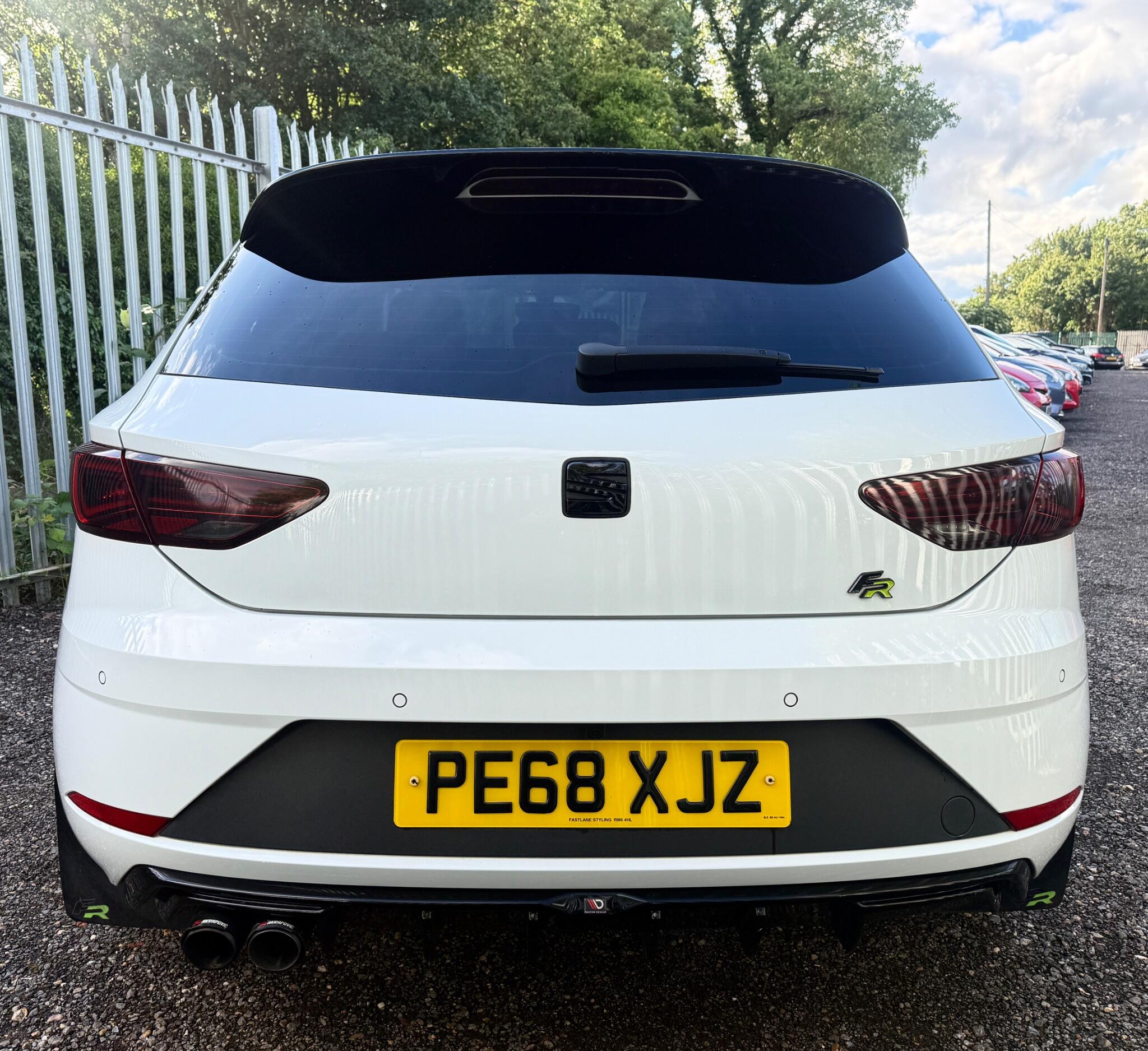 2018 SEAT Leon image 16