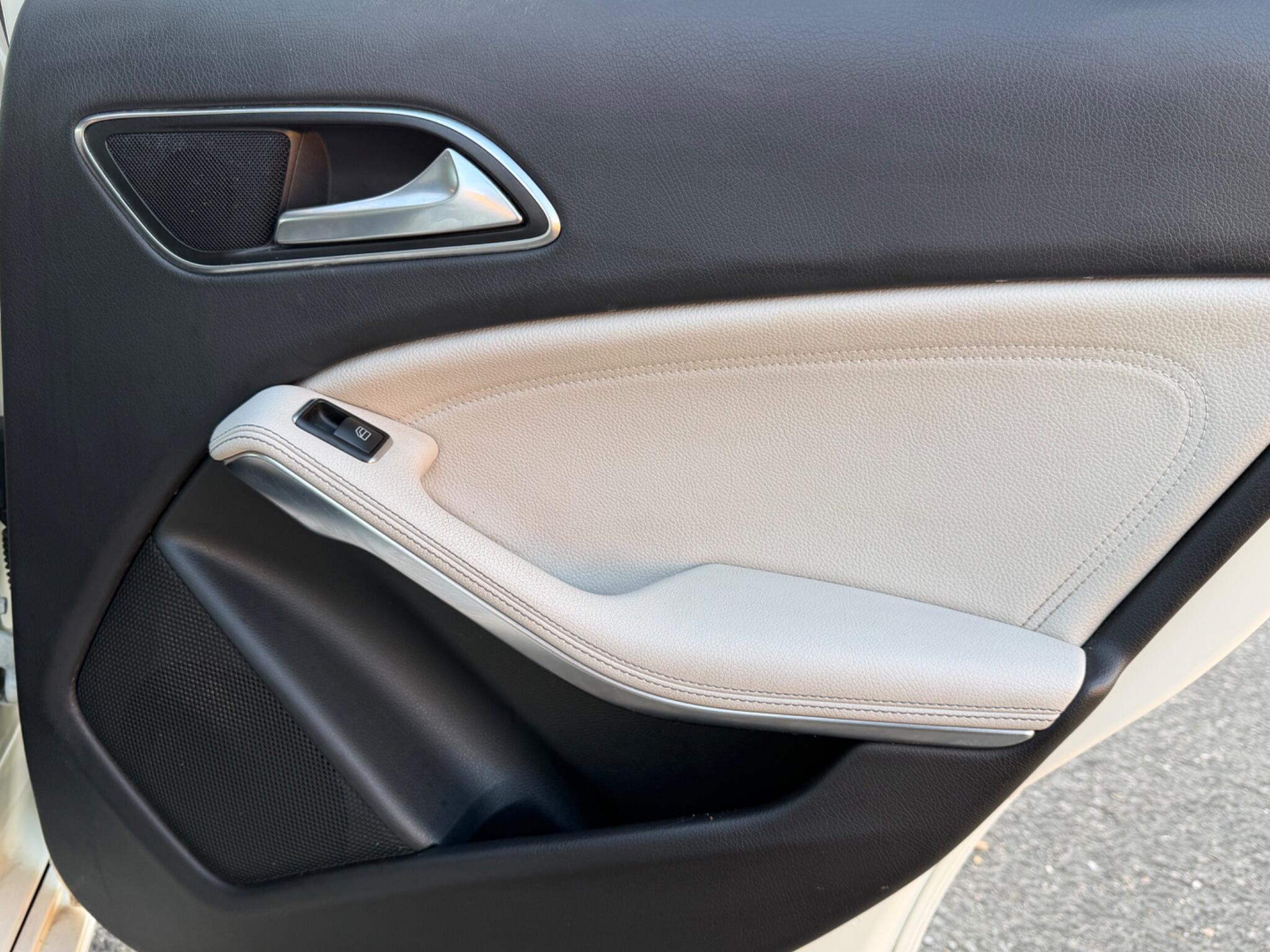 Mercedes-Benz A-Class view 24