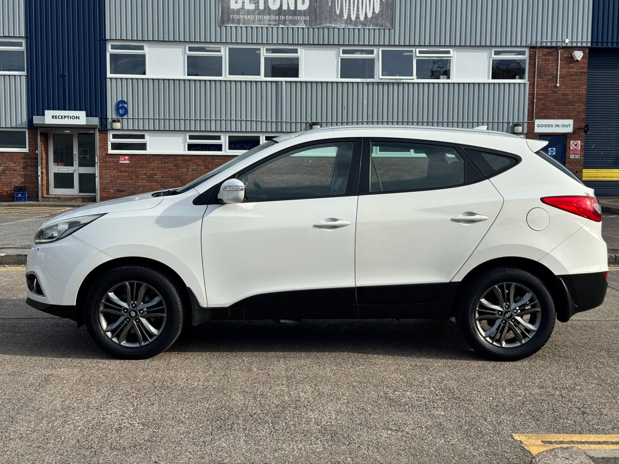 Hyundai Ix35 view 12