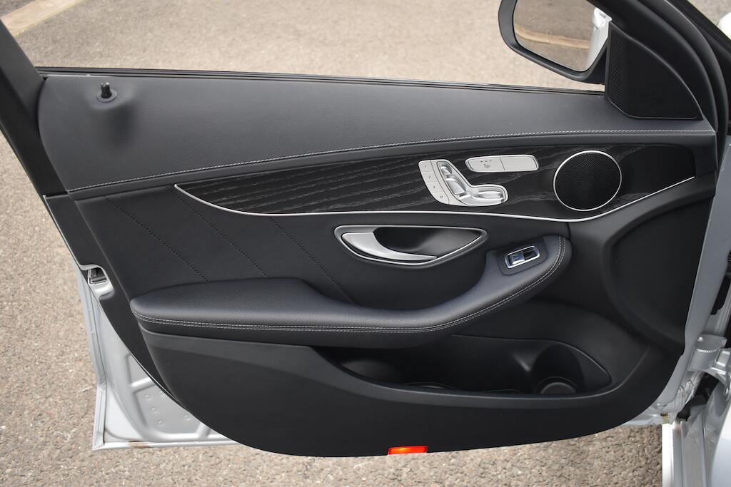 Mercedes-Benz C Class view 44