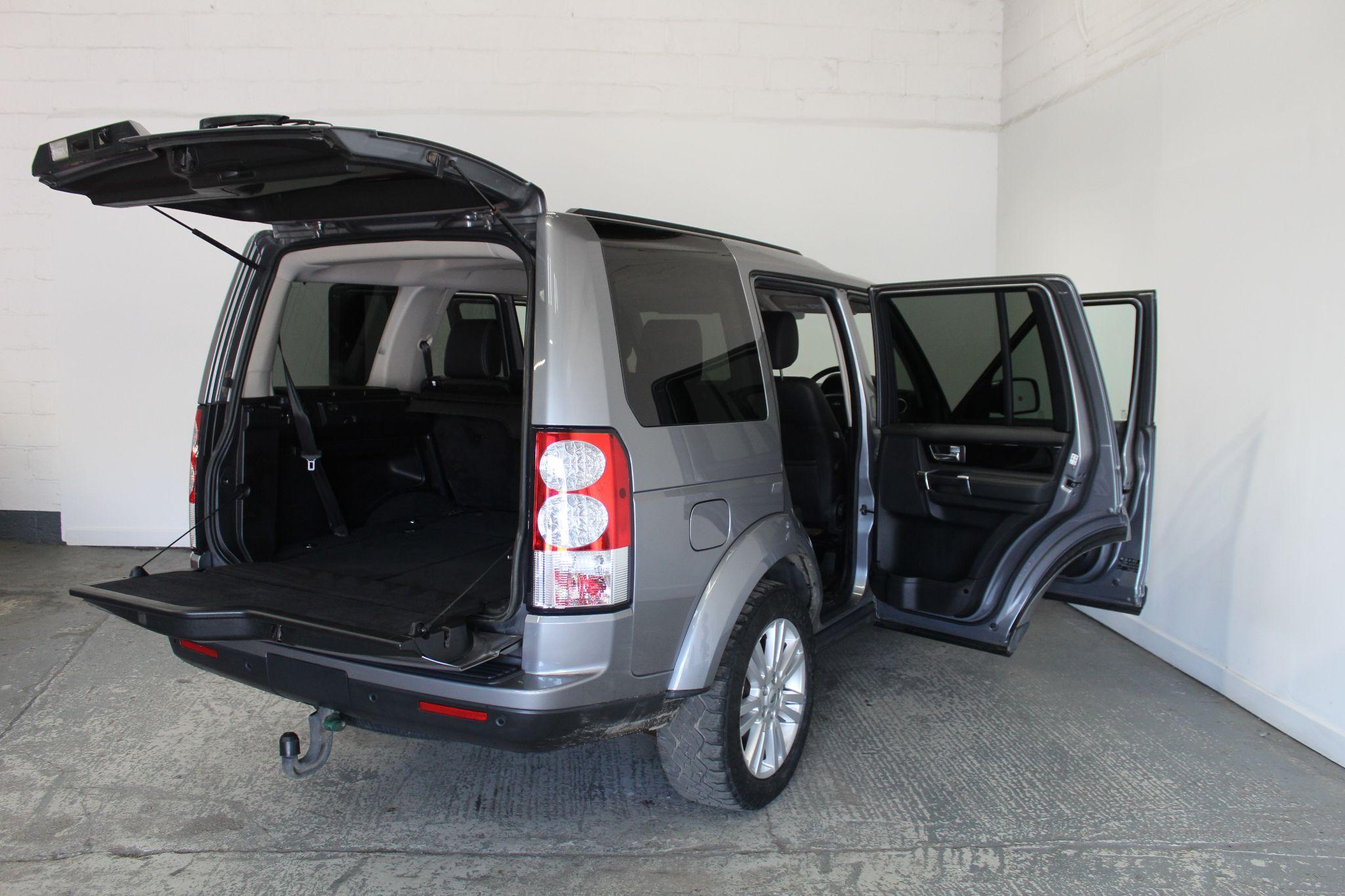 Land Rover Discovery view 22