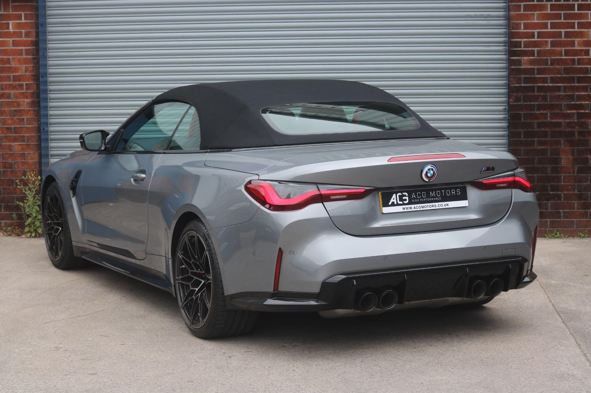 BMW M4 view 2