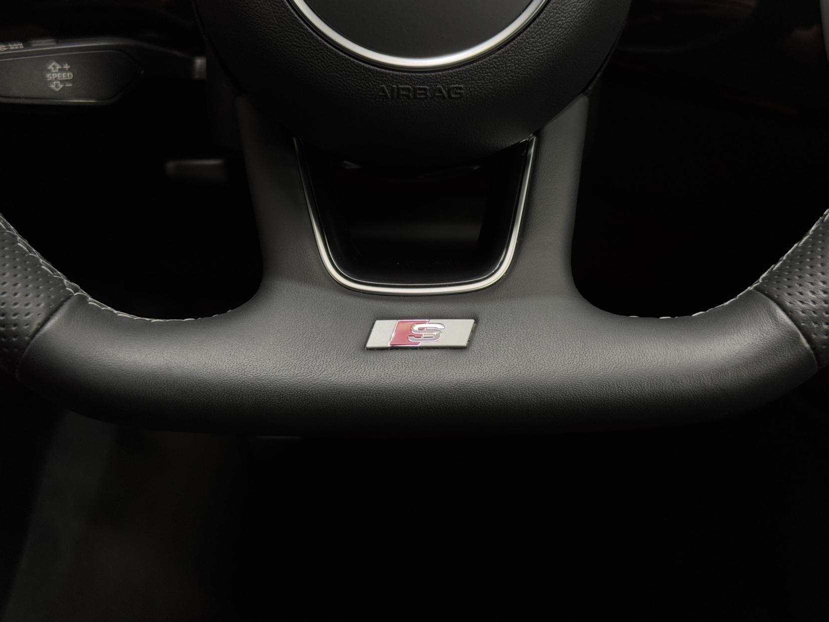Audi A4 Avant view 36