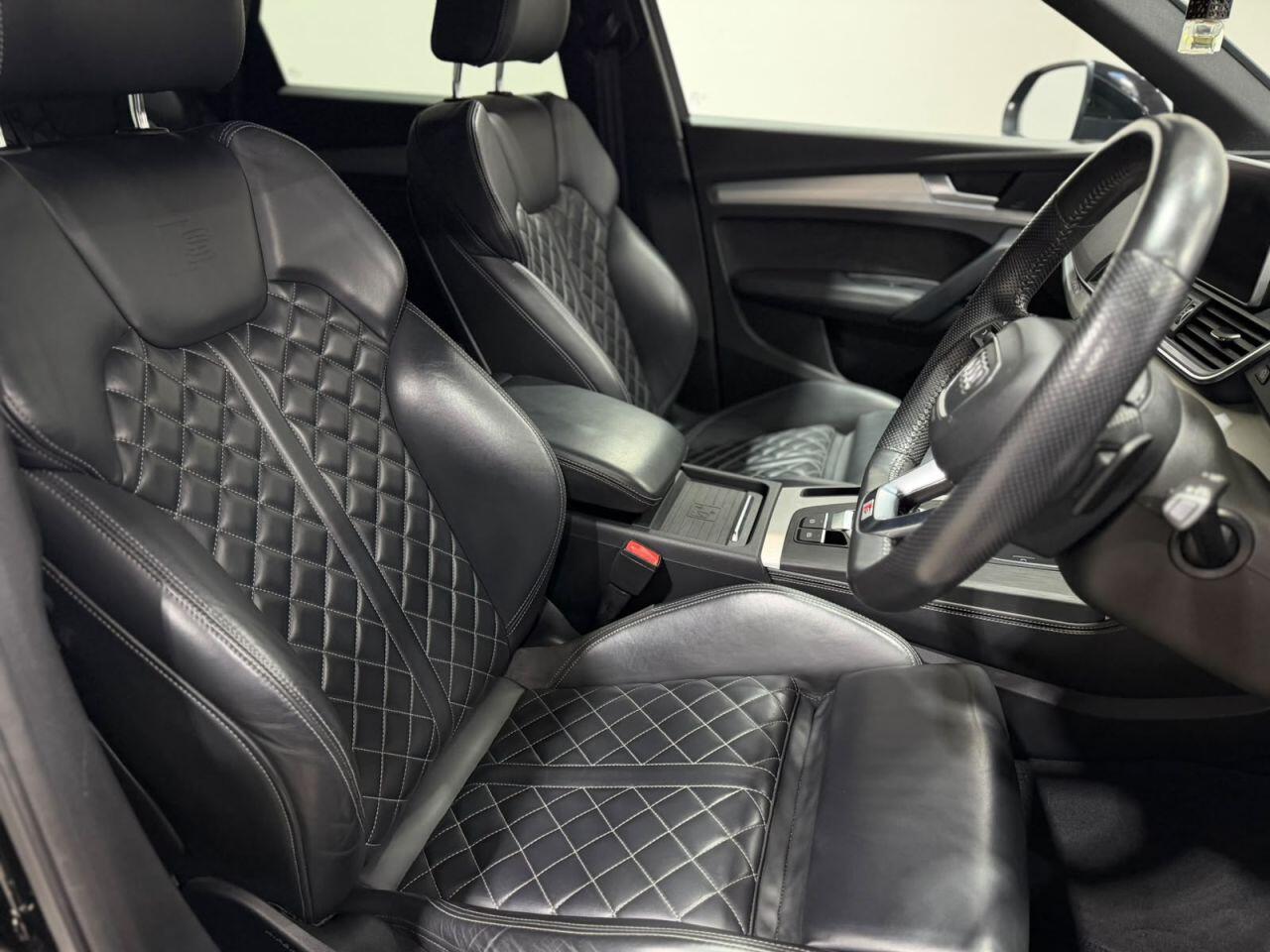 Audi Q5 view 7