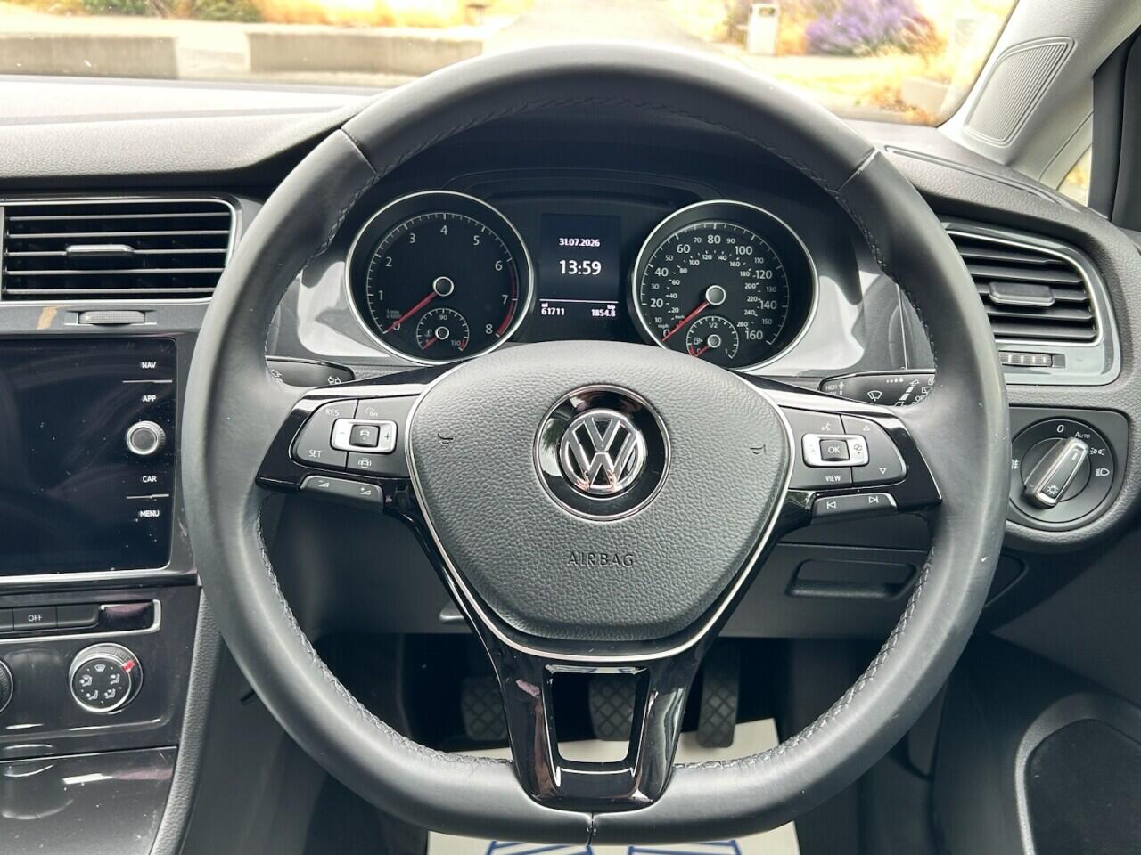 Volkswagen Golf view 28