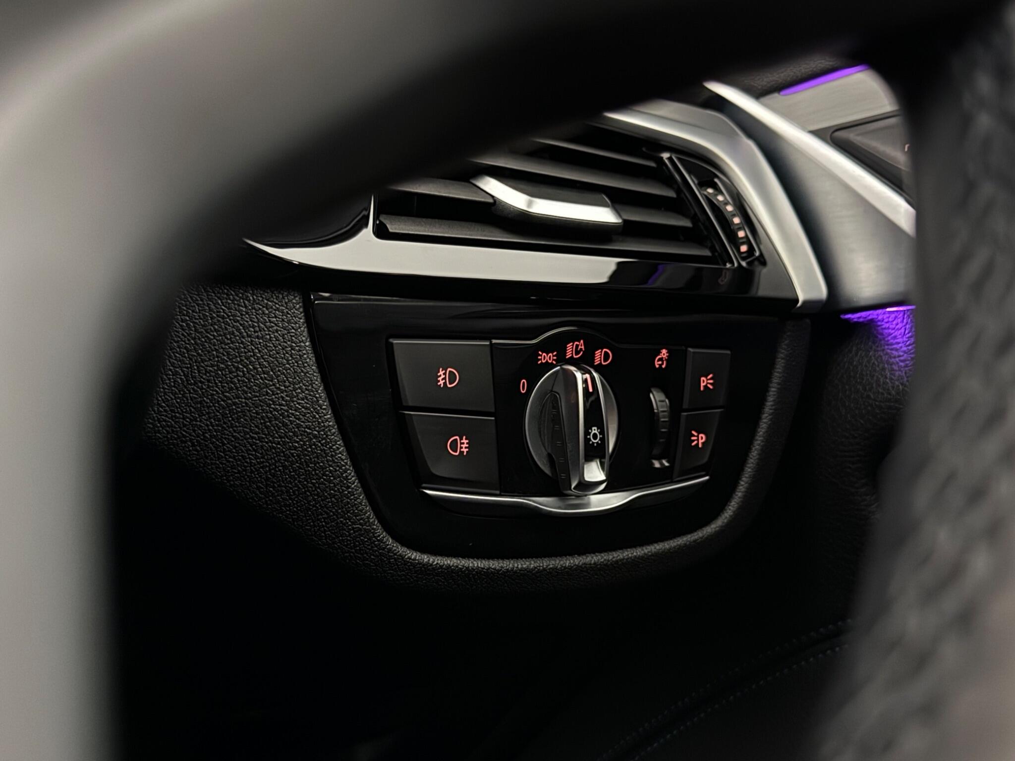 BMW 5 Series view 18