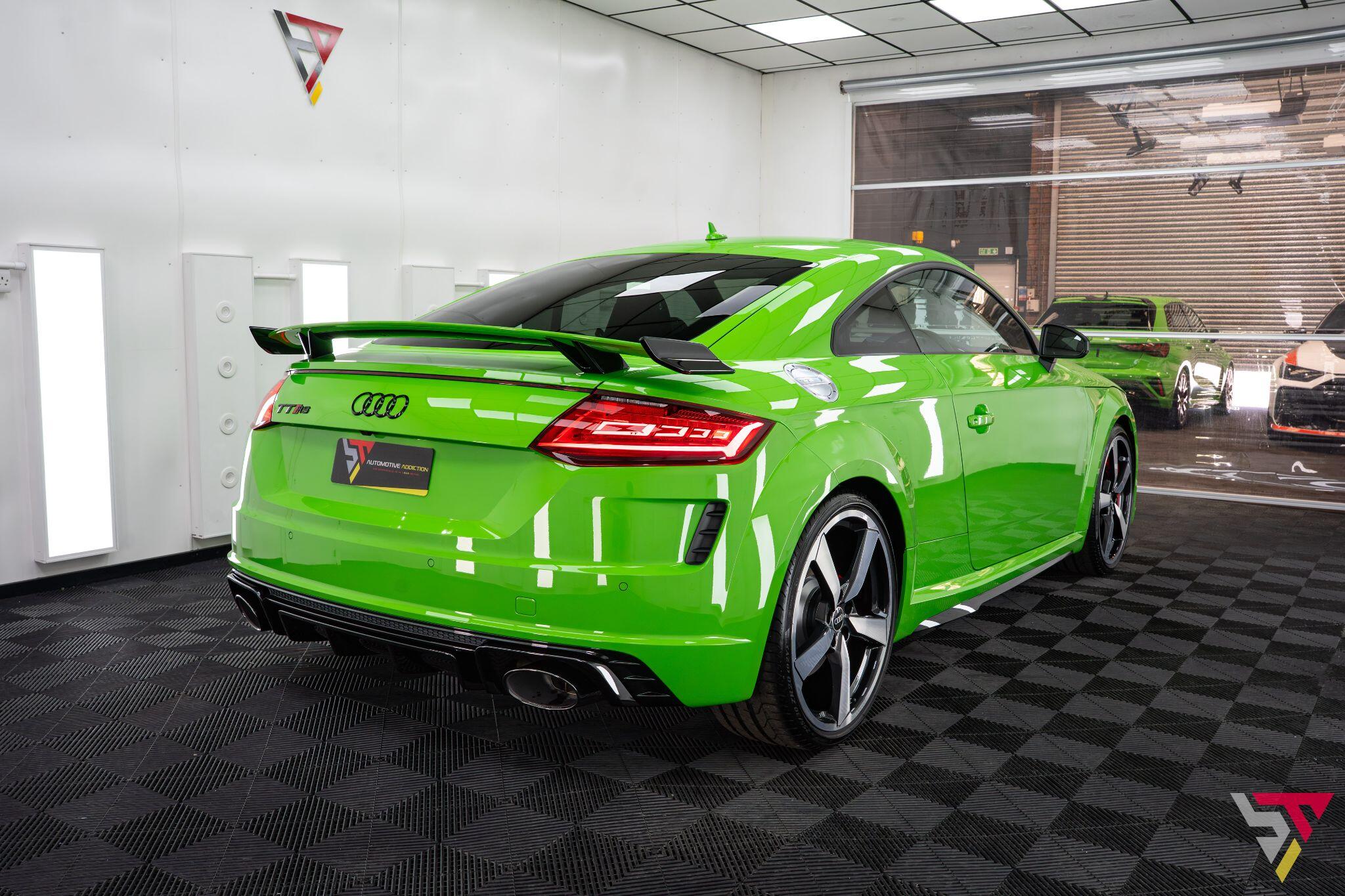 Audi TT RS view 24