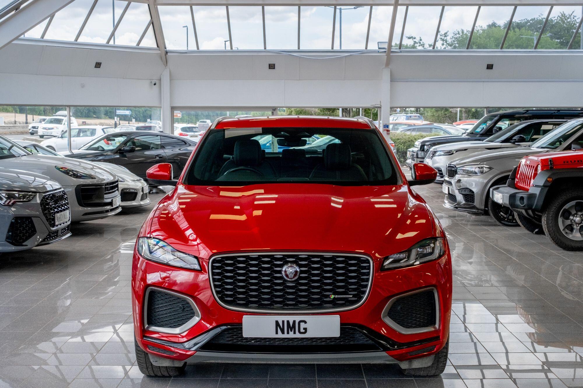 Jaguar F-Pace view 6