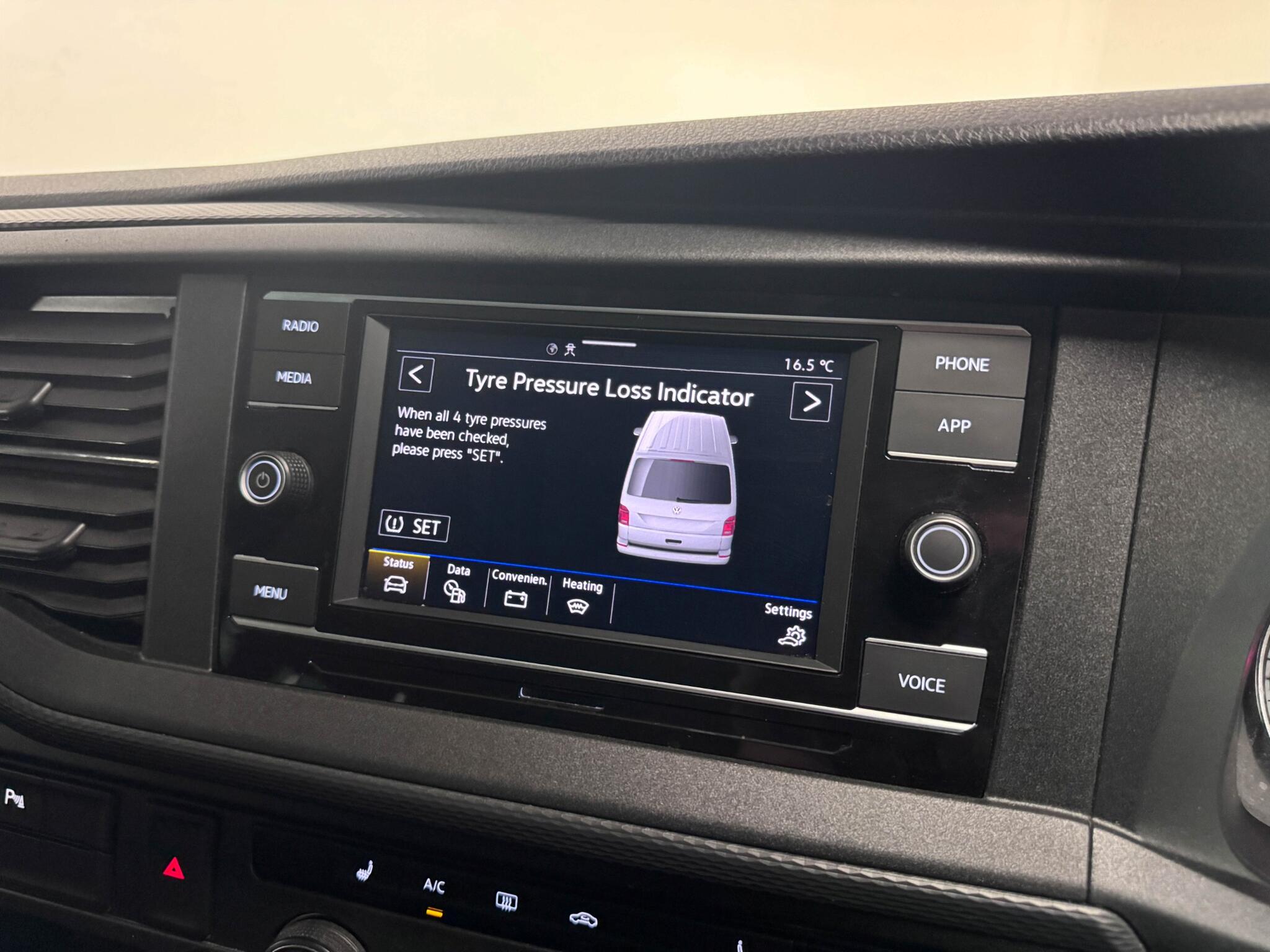 Volkswagen Transporter view 41