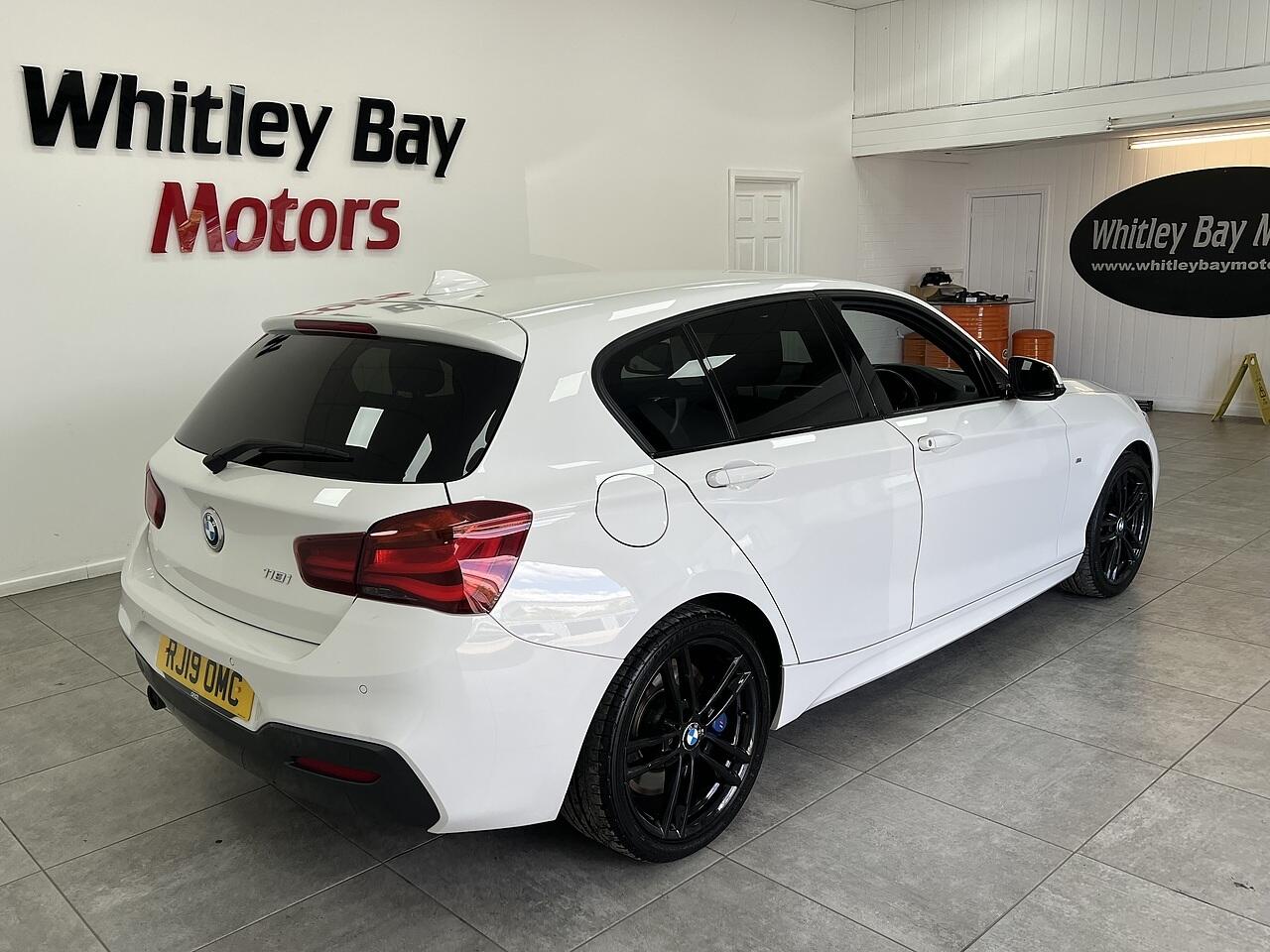 BMW 1 Series view 3