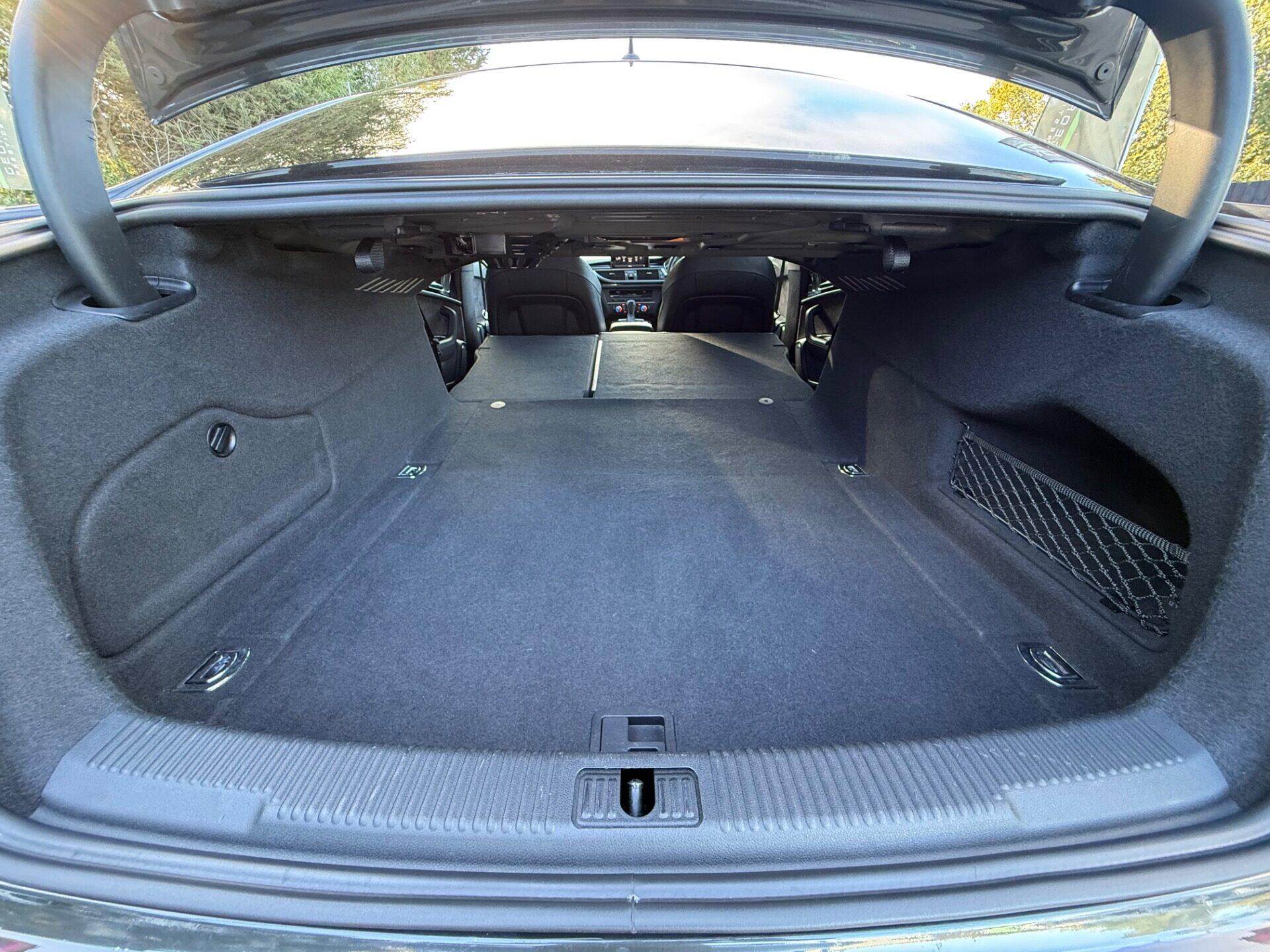 Audi A6 view 53