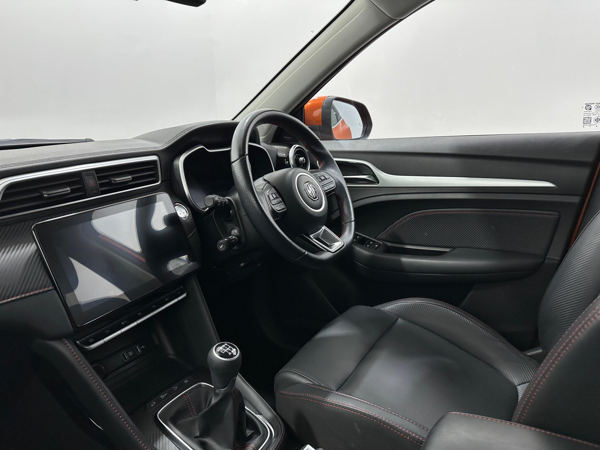 MG ZS view 30