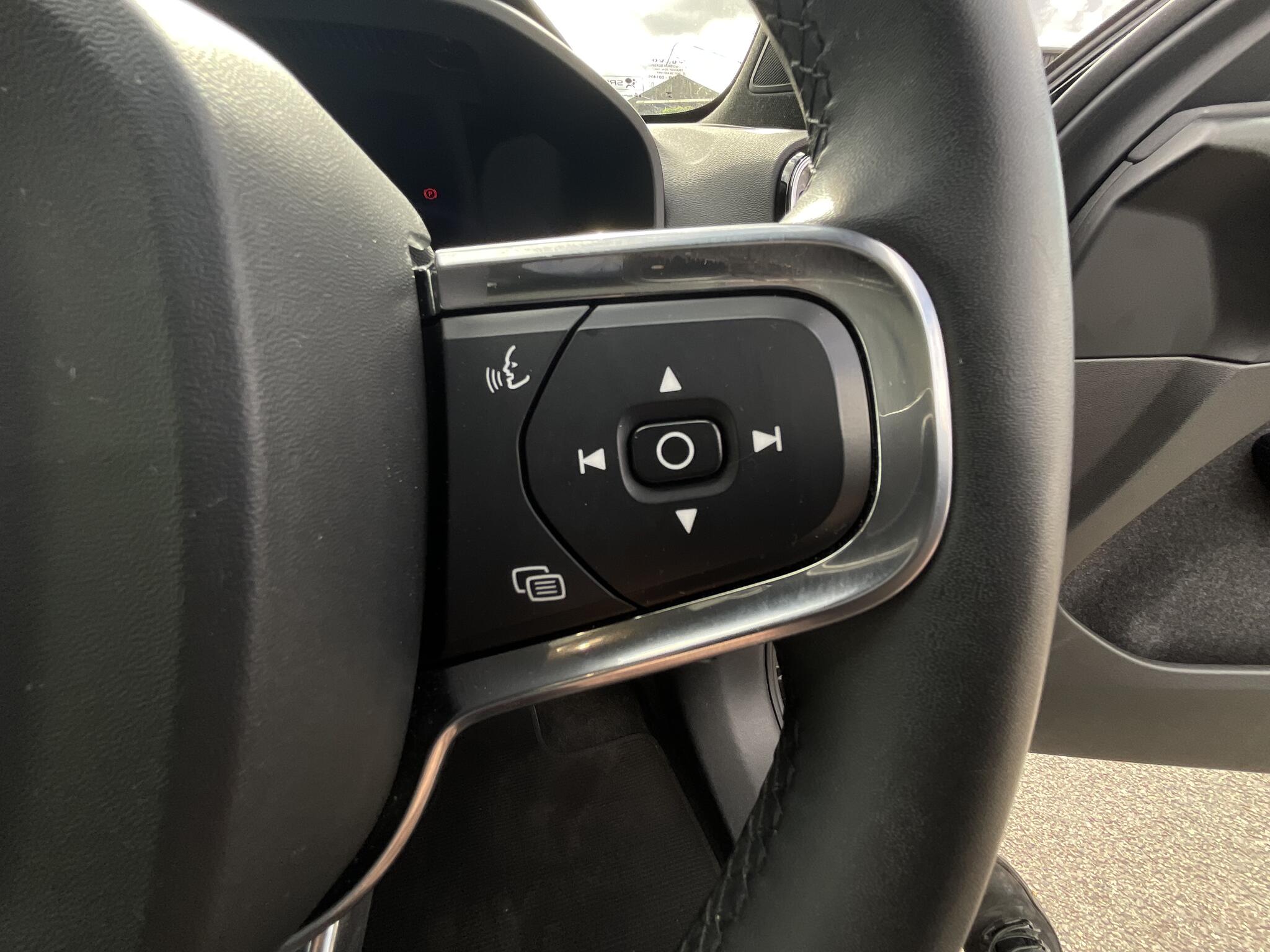 Volvo C40 view 22