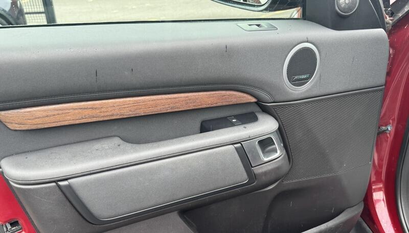 Land Rover Discovery view 54