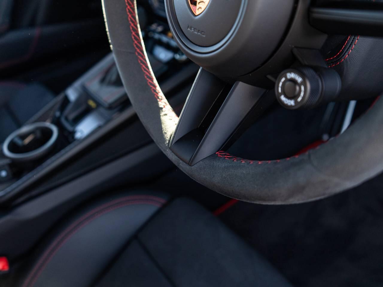 Porsche 911 view 51