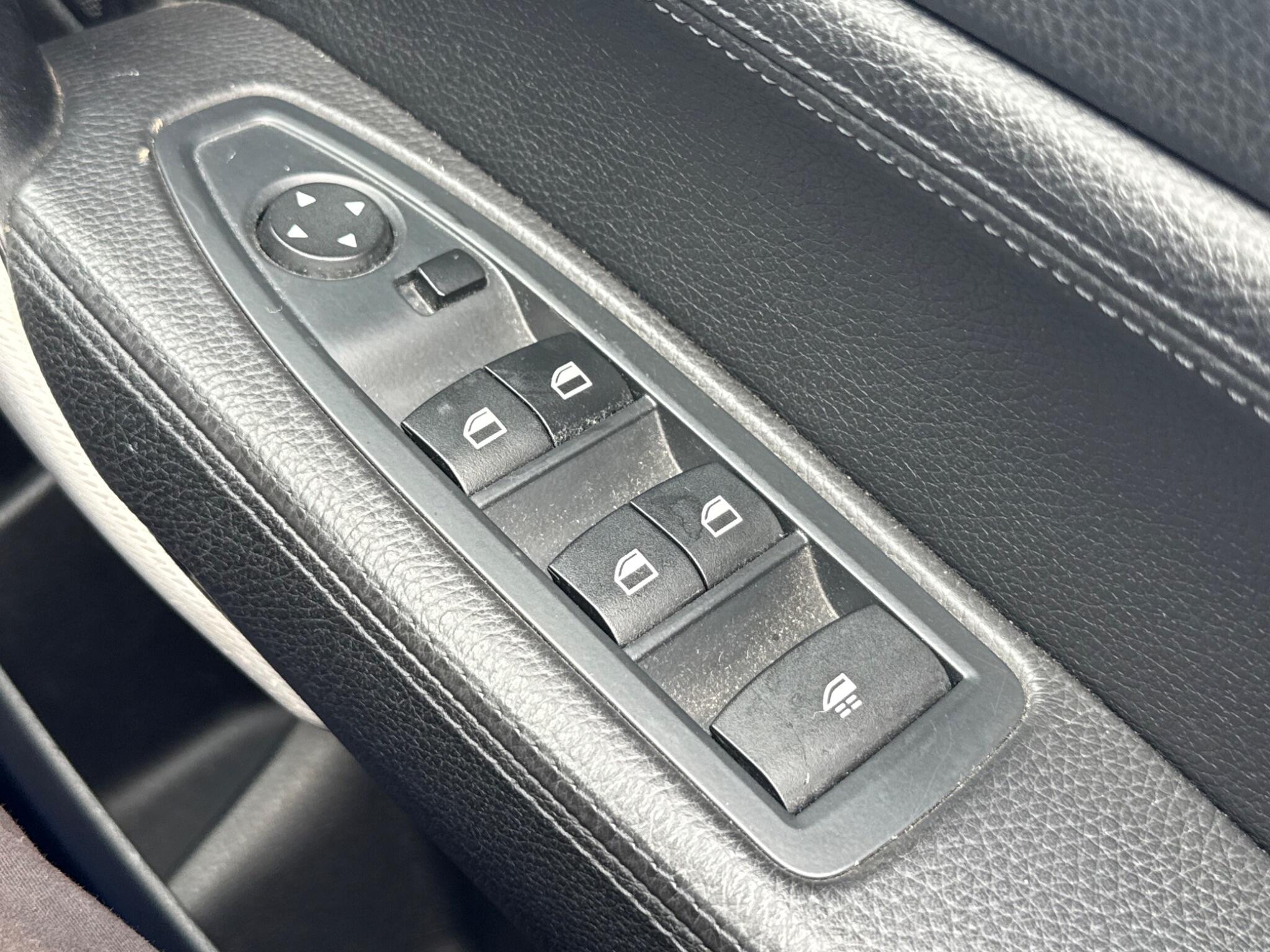 BMW 2 Series view 32