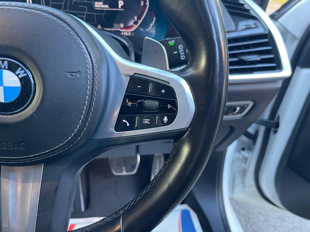 BMW X5 view 22