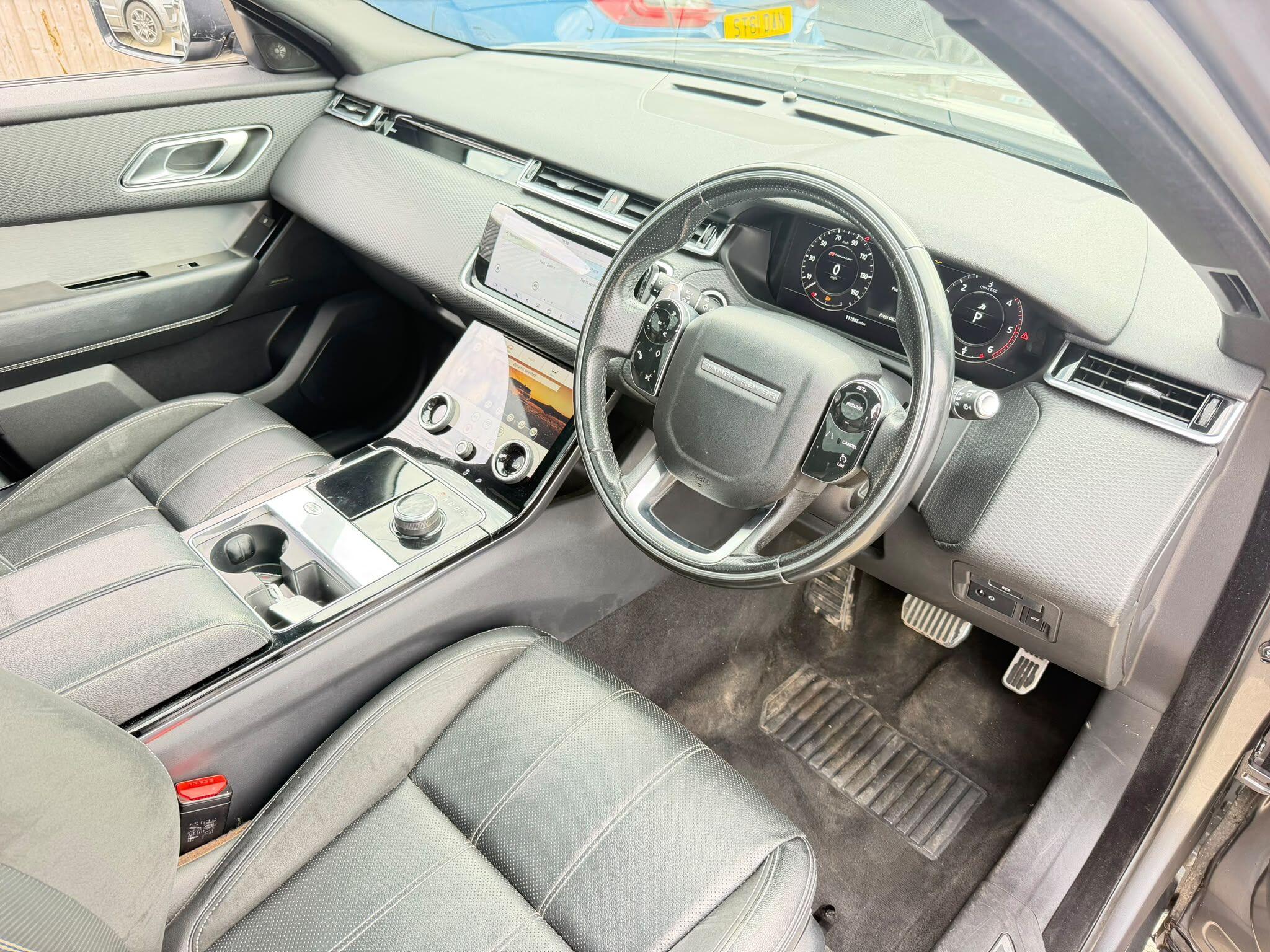 Land Rover Range Rover Velar view 9