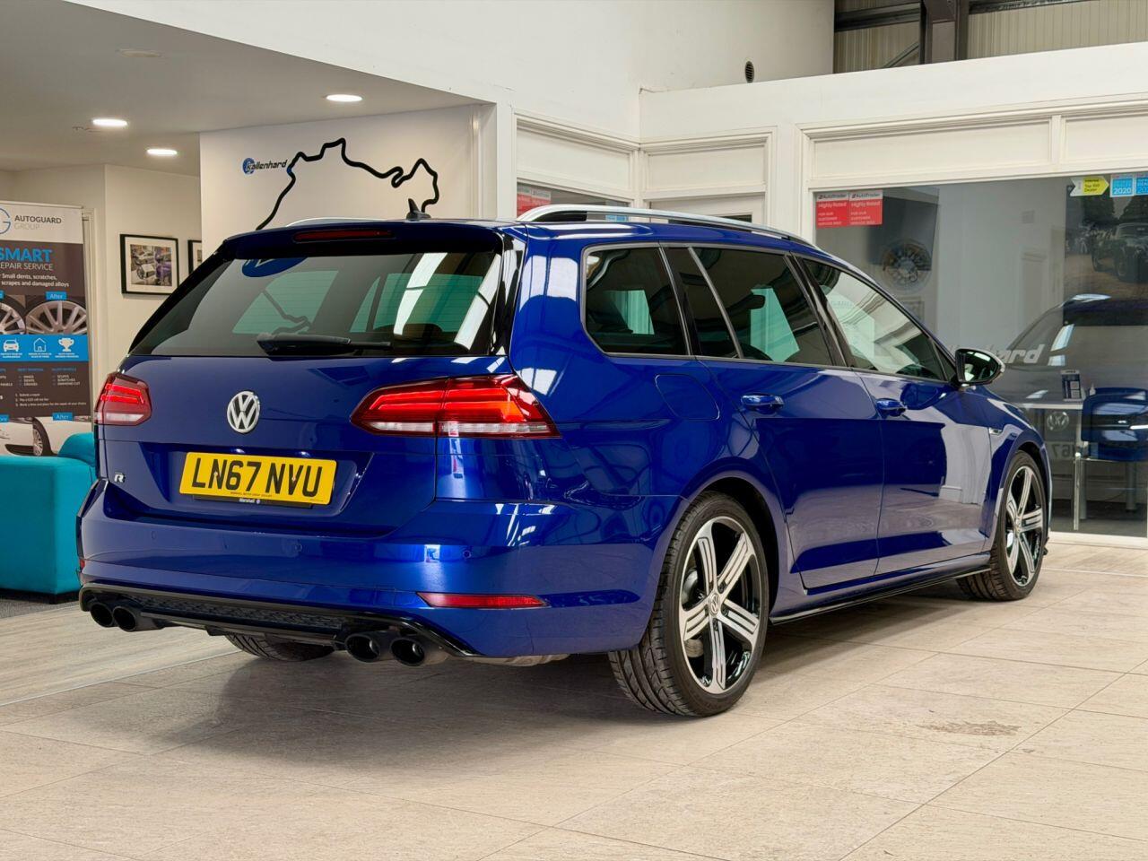 Volkswagen Golf view 13