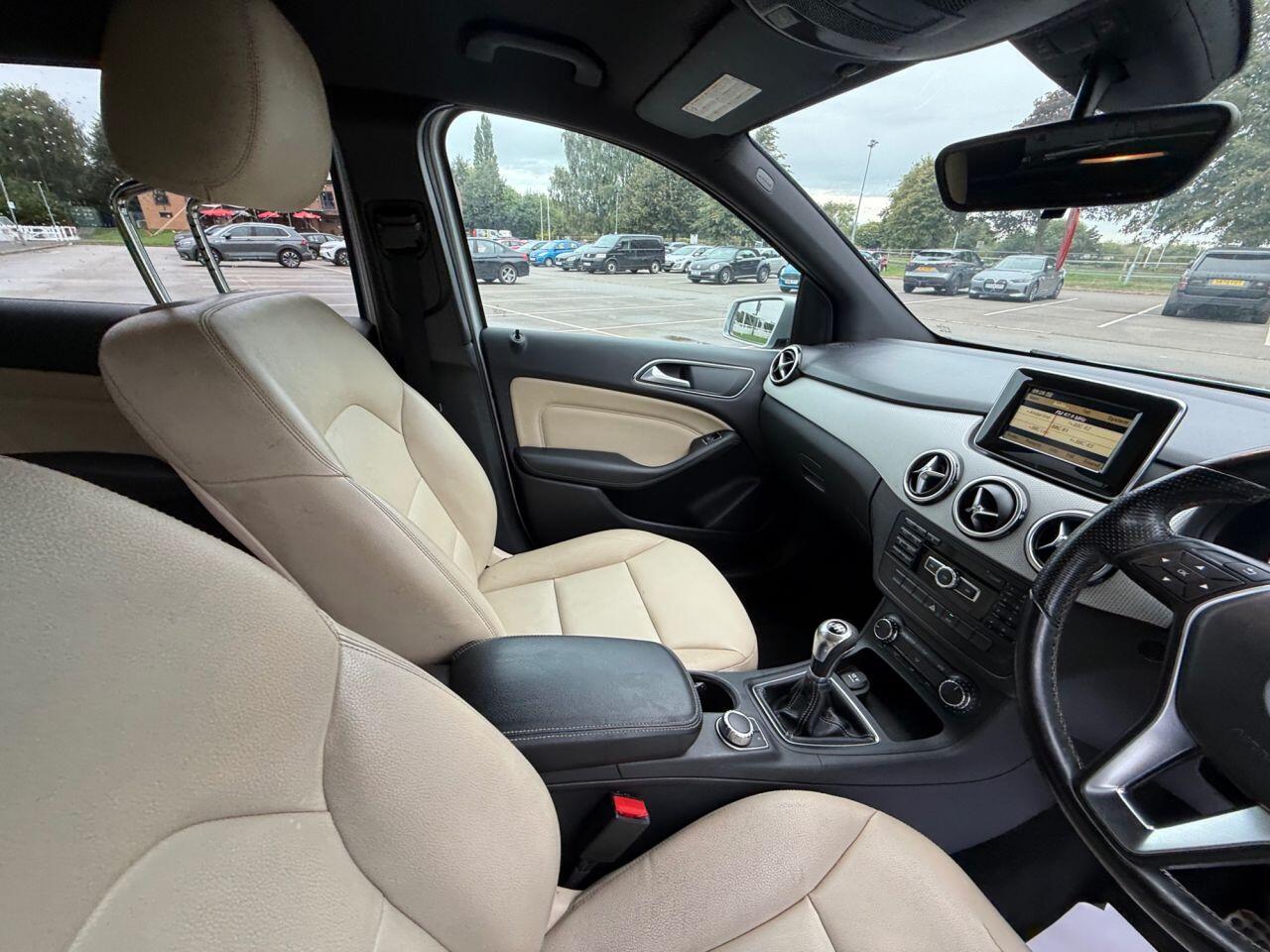 Mercedes-Benz B Class view 7