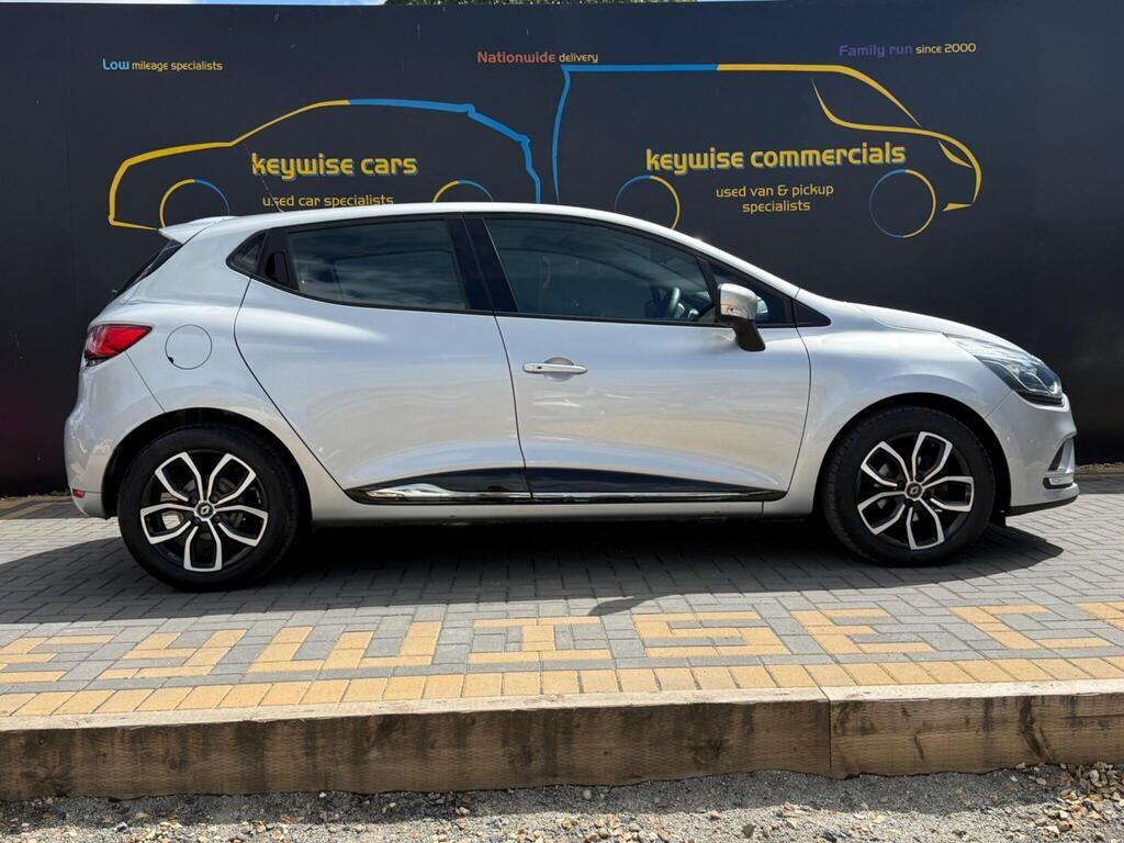 Renault Clio view 7
