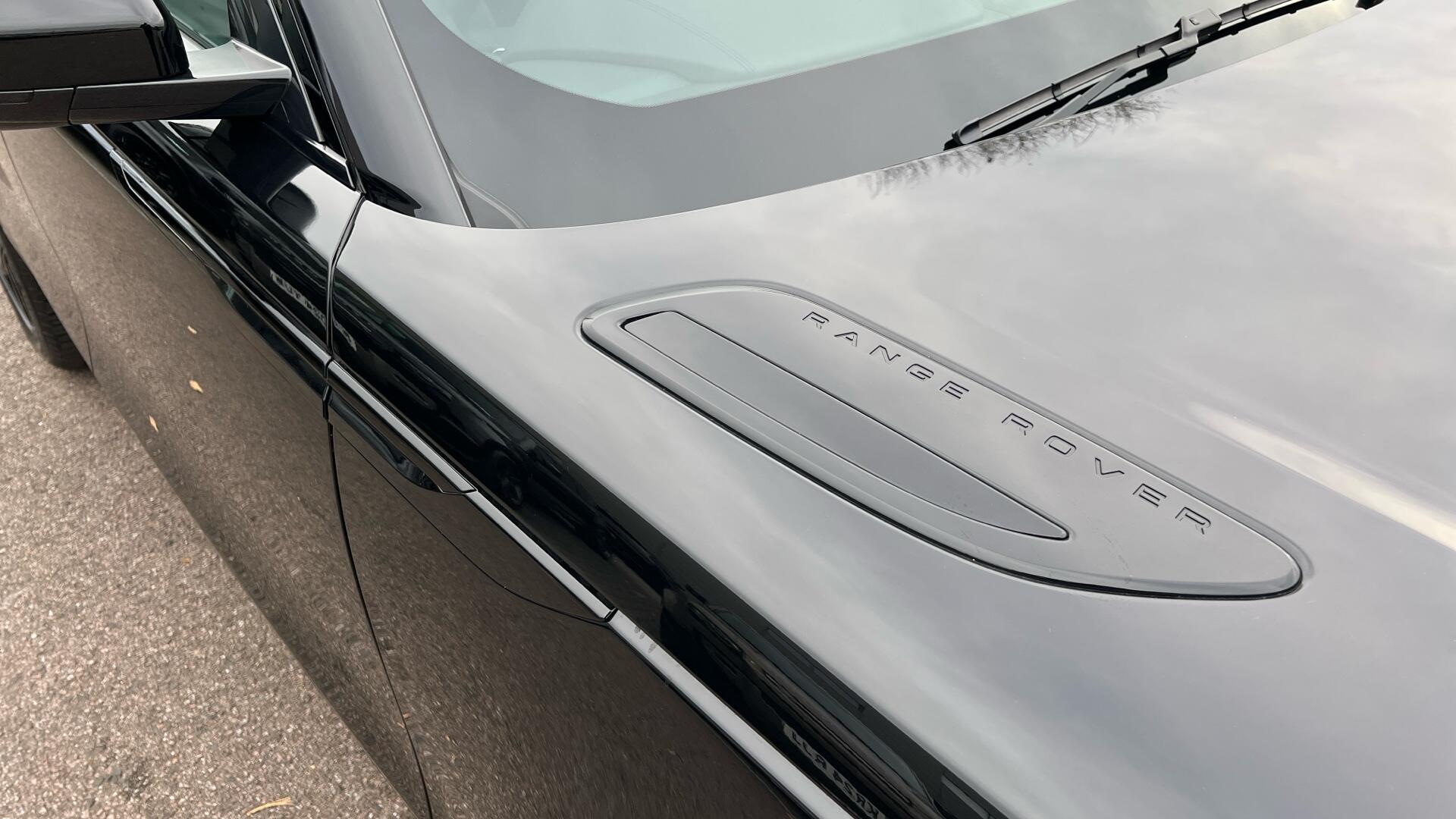 Land Rover Range Rover Velar view 23
