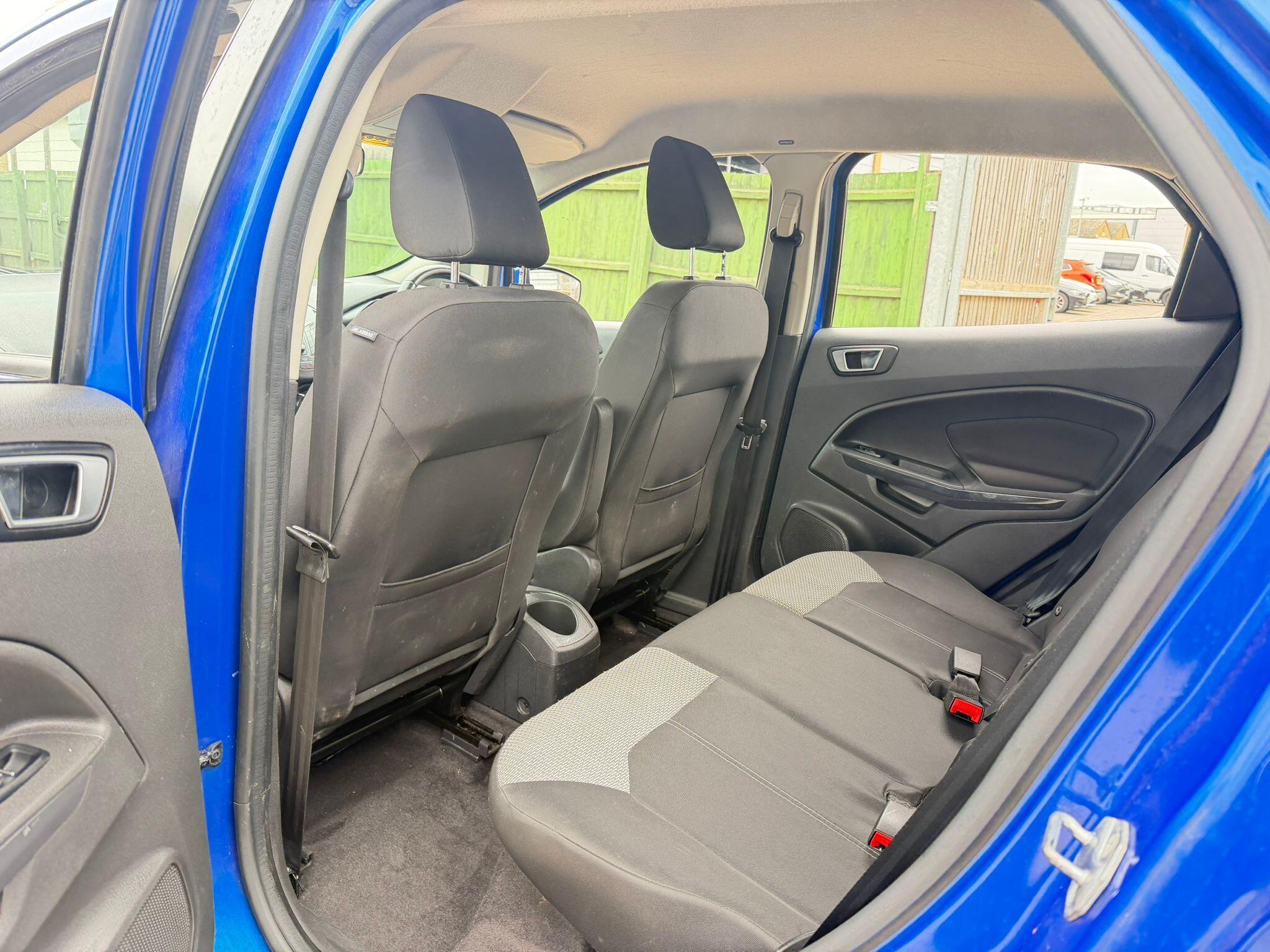 Ford Ecosport view 17