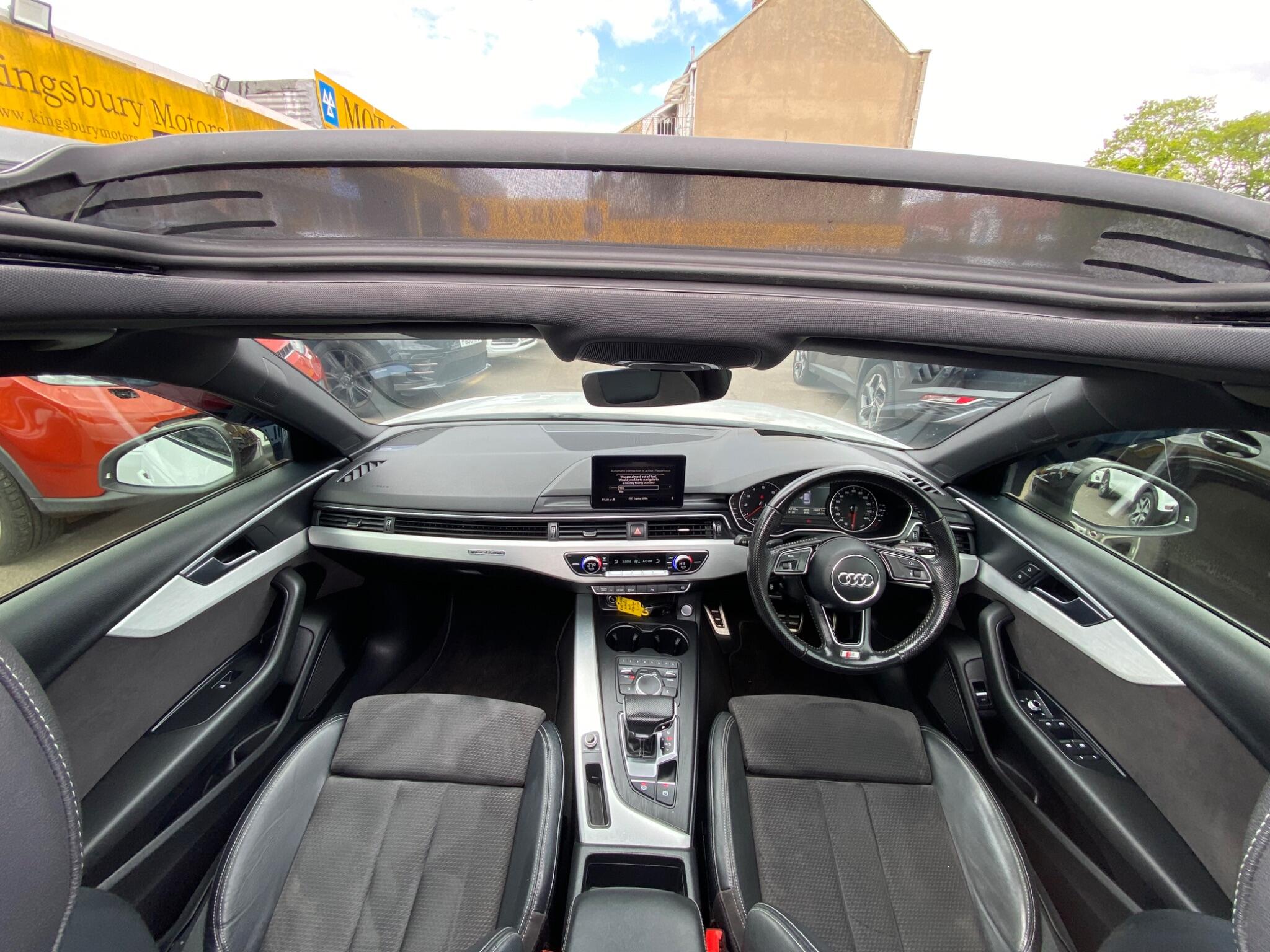 Audi A4 Avant view 2