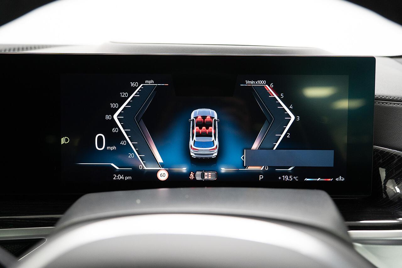 BMW X5 view 11