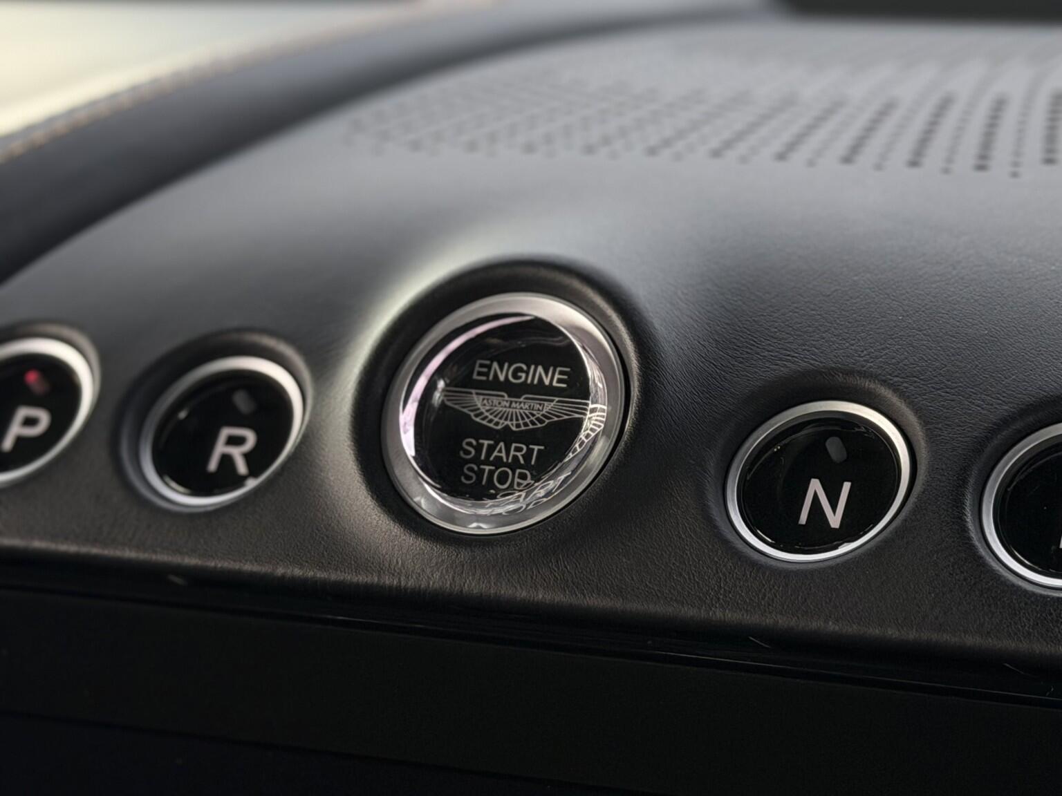 Aston Martin DBX view 66