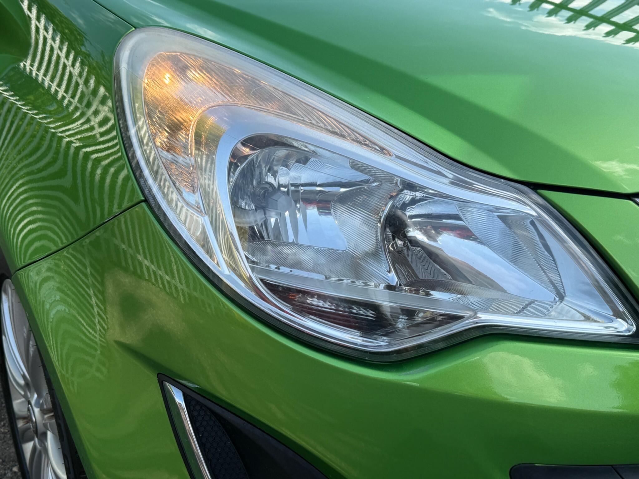 2013 Vauxhall Corsa image 32
