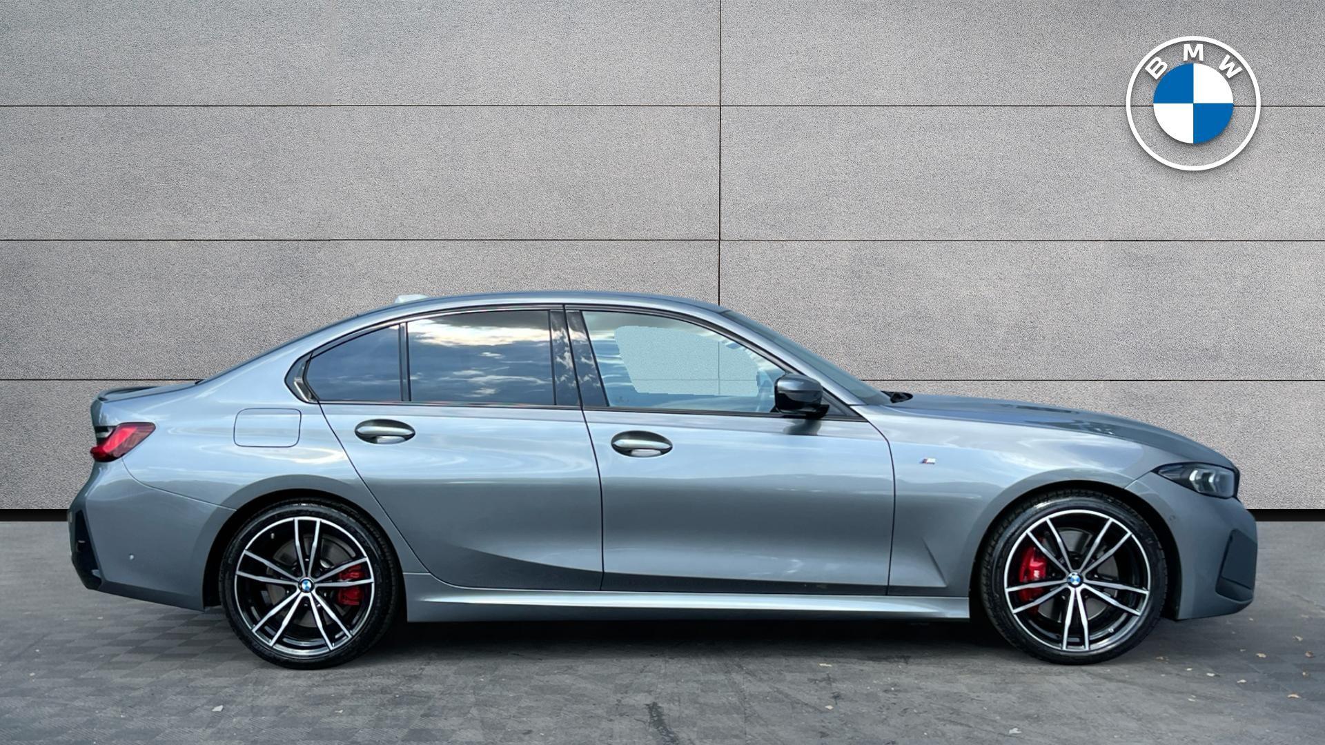 BMW 3 Series view 3