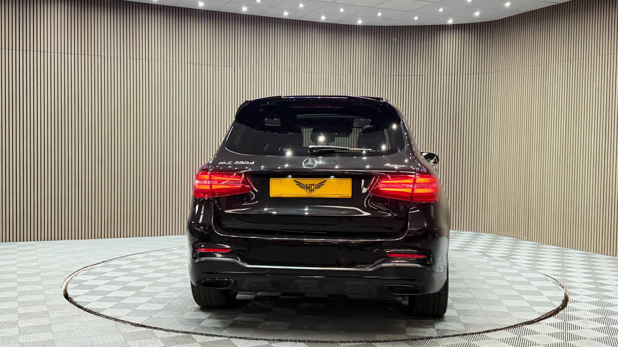 Mercedes-Benz GLC view 47