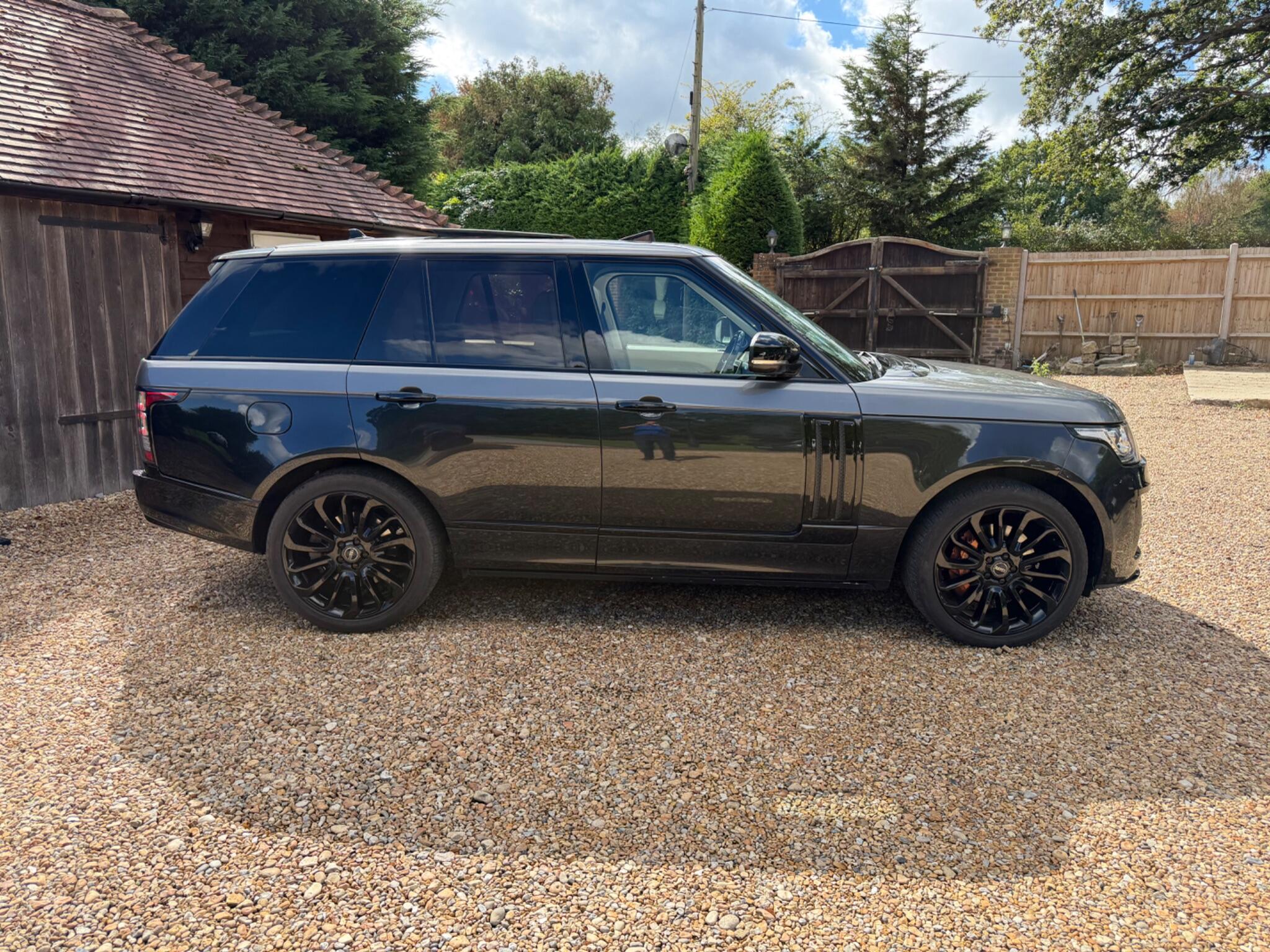 Land Rover Range Rover view 8
