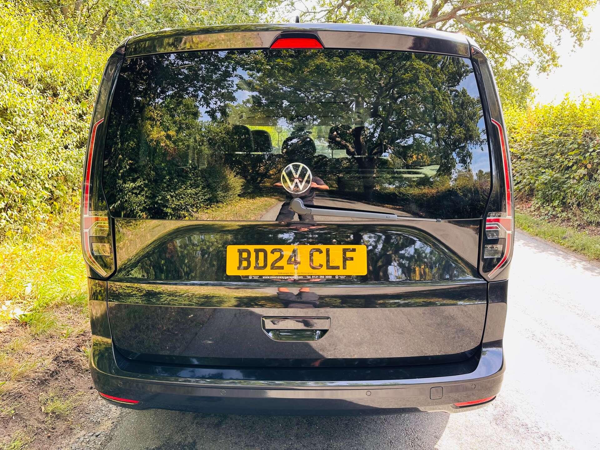 Volkswagen Caddy Maxi view 44