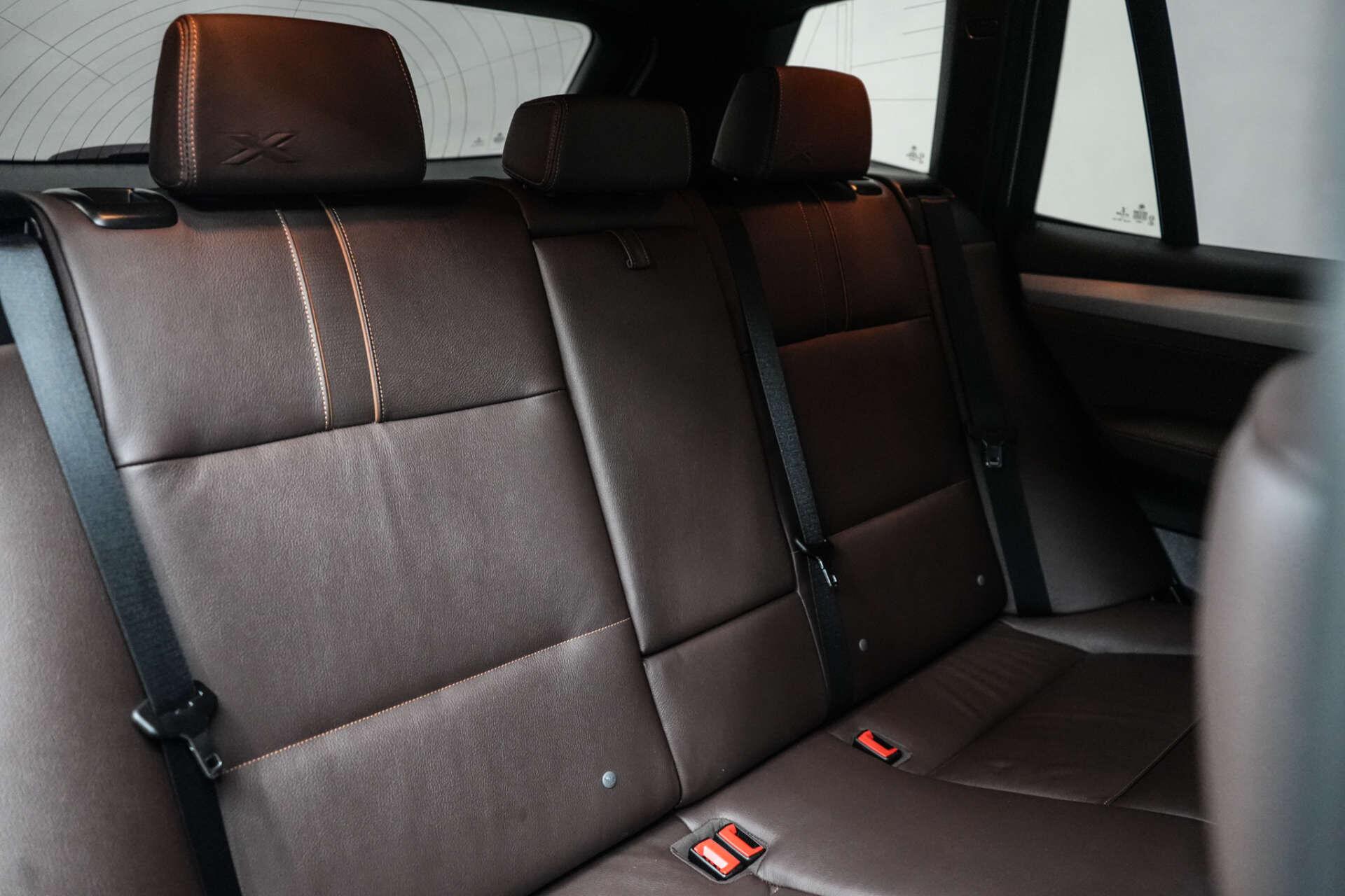 BMW X3 view 19