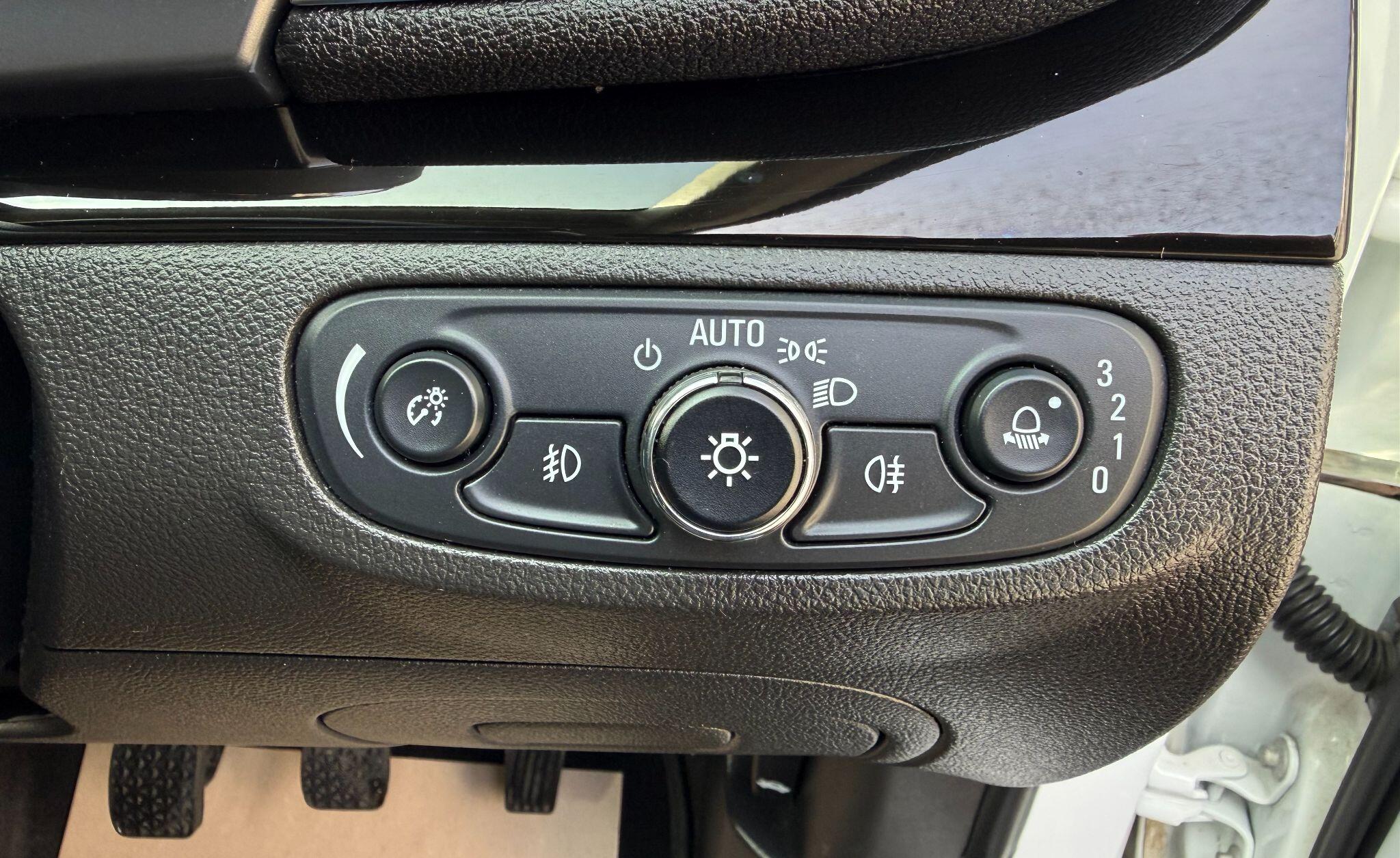 Vauxhall Mokka X view 31