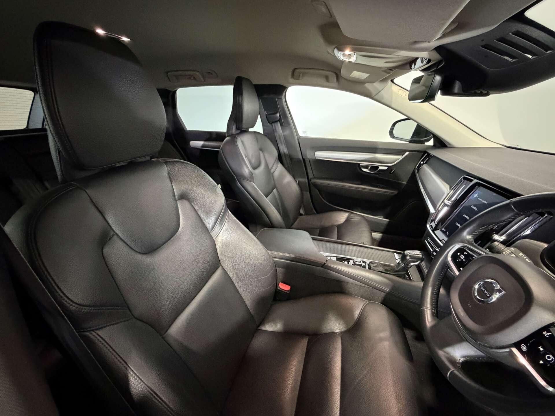 Volvo V90 view 18