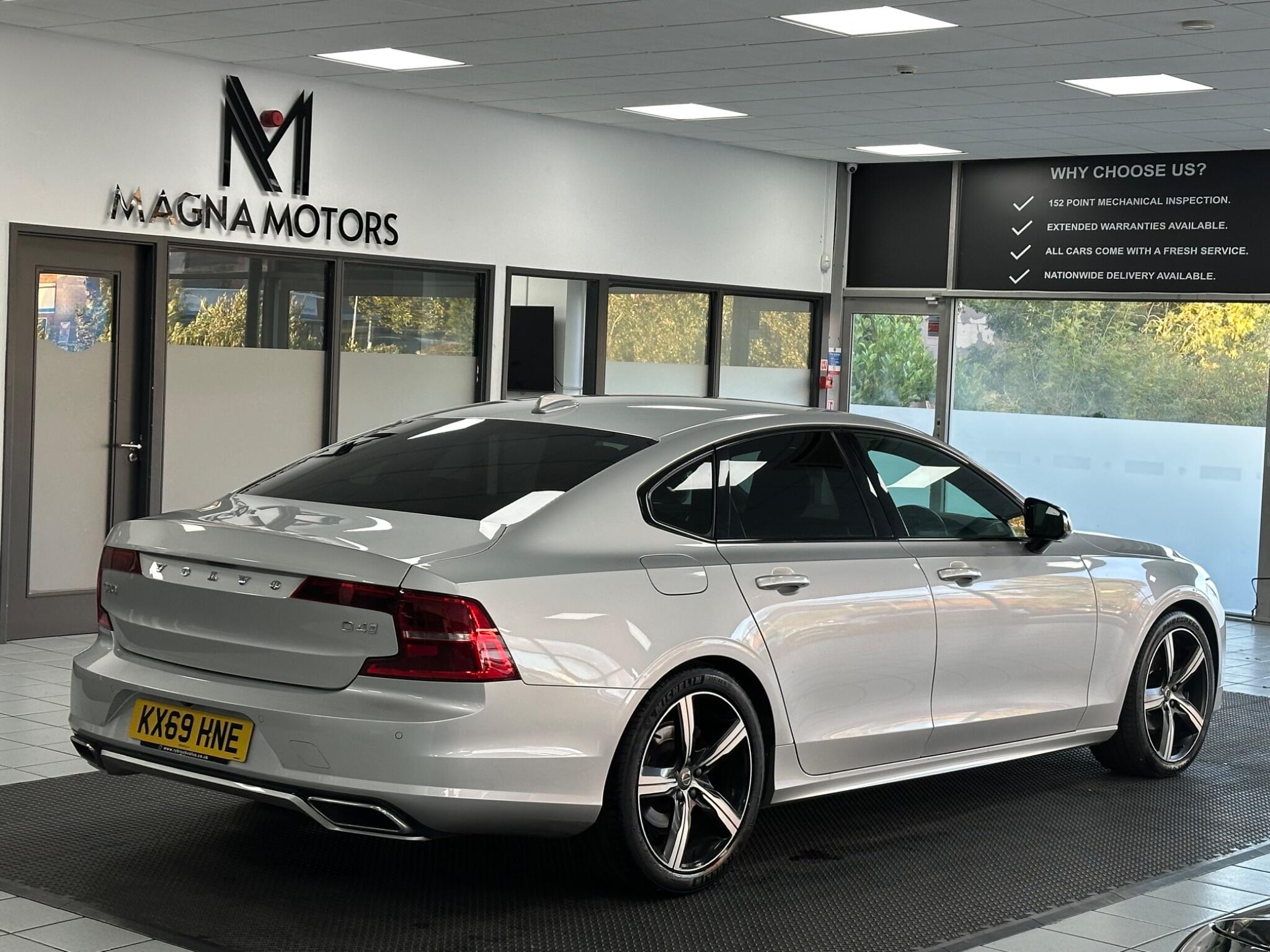 Volvo S90 view 13